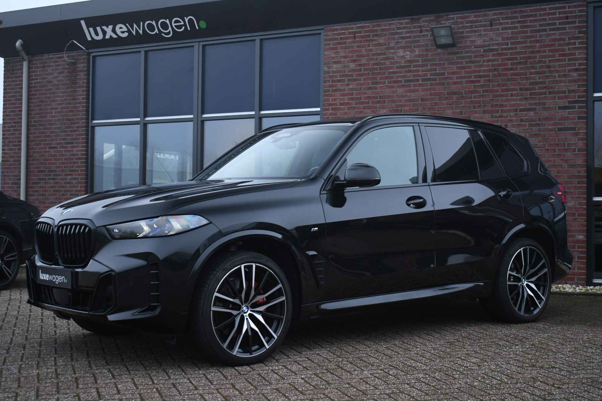 BMW X5 xDrive30d M-Sport Pano Trekh ACC Massage Standk H/K 22inch 360 - 31/109