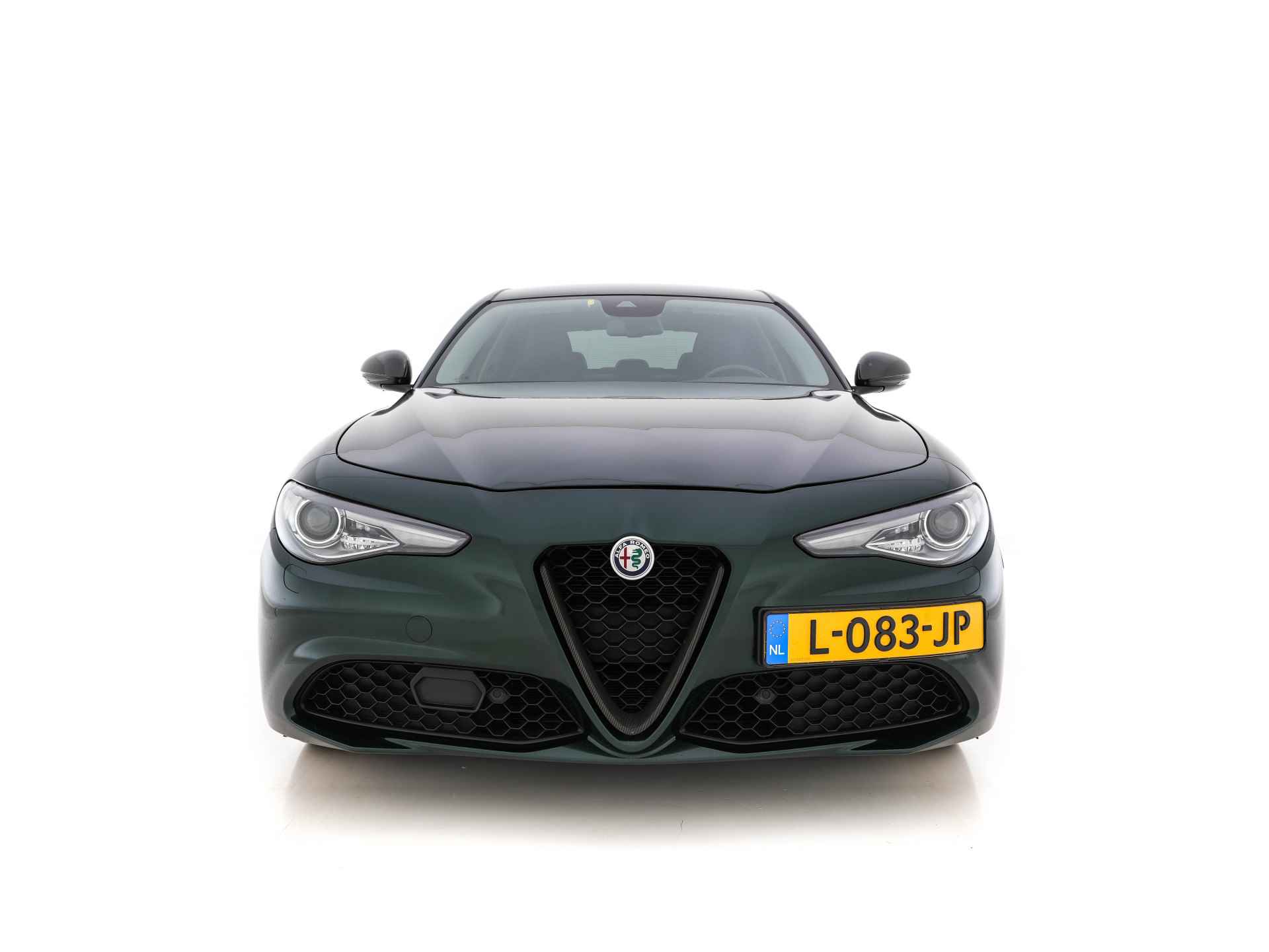 Alfa Romeo Giulia 2.2 TI Aut. *XENON | PIENO-FIORE-VOLLEDER | NAVI-FULLMAP | CAMERA | DAB | MEMORY-PACK | ADAPTIVE-CRUISE | LANE-ASSIST | APP.CONNECT | COMFORT-SEATS | 18"ALU* - 2/36