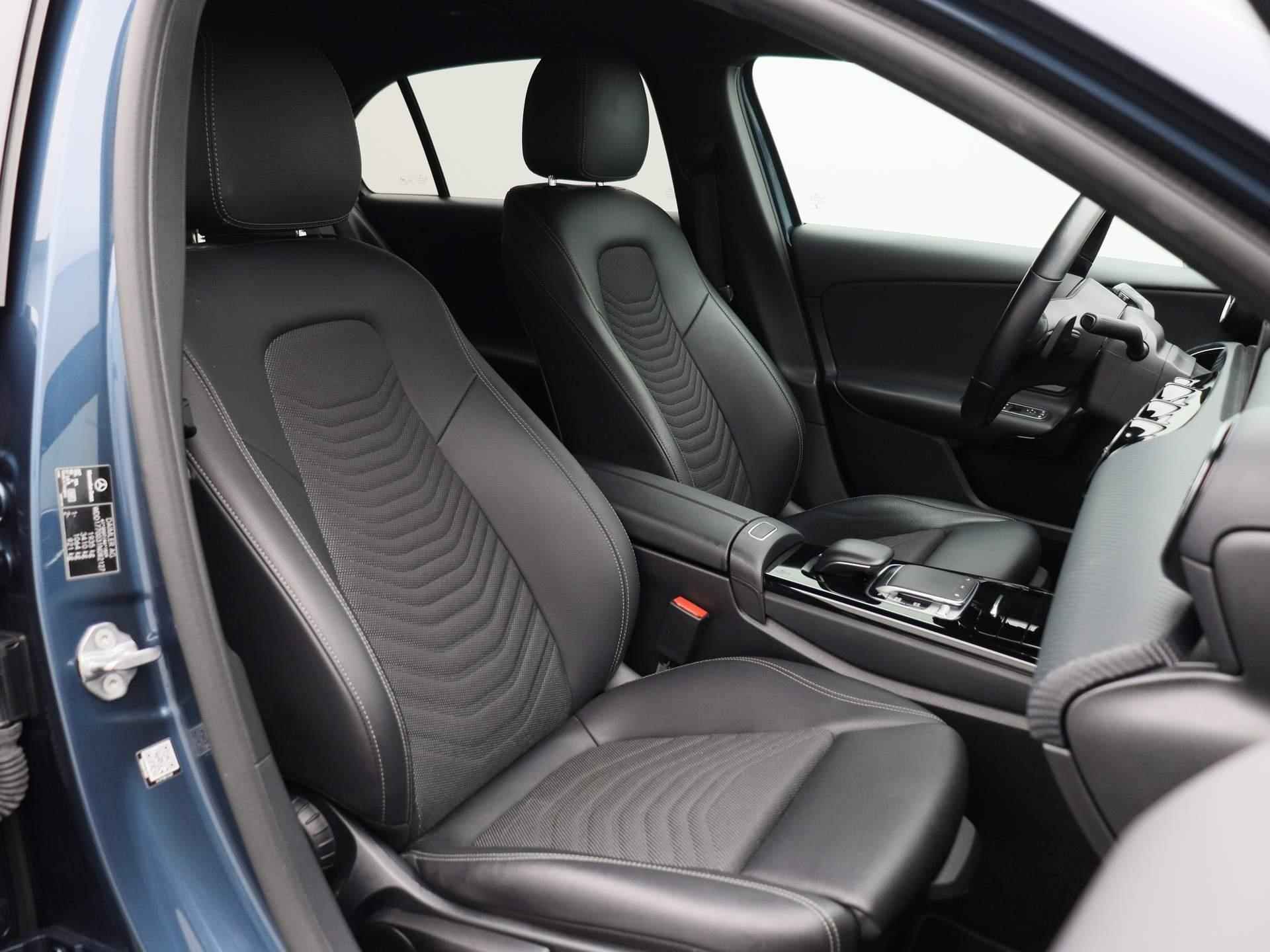 Mercedes-Benz A-klasse 180 d Business Solution | Navi | Cruise | PDC V+A | LED | Camera | Wide Screen | Half-Leder | Comfort Stoelen | - 36/39