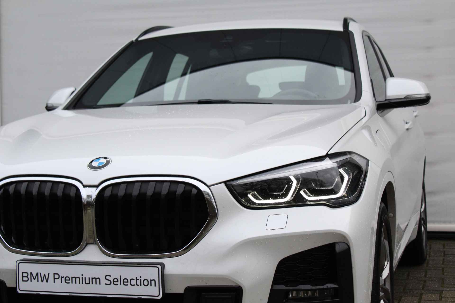 BMW X1 xDrive25e M Sport Automaat / Trekhaak / Sportstoelen / LED / Stoelverwarming / PDC achter / Navigatie / Cruise Control - 14/32