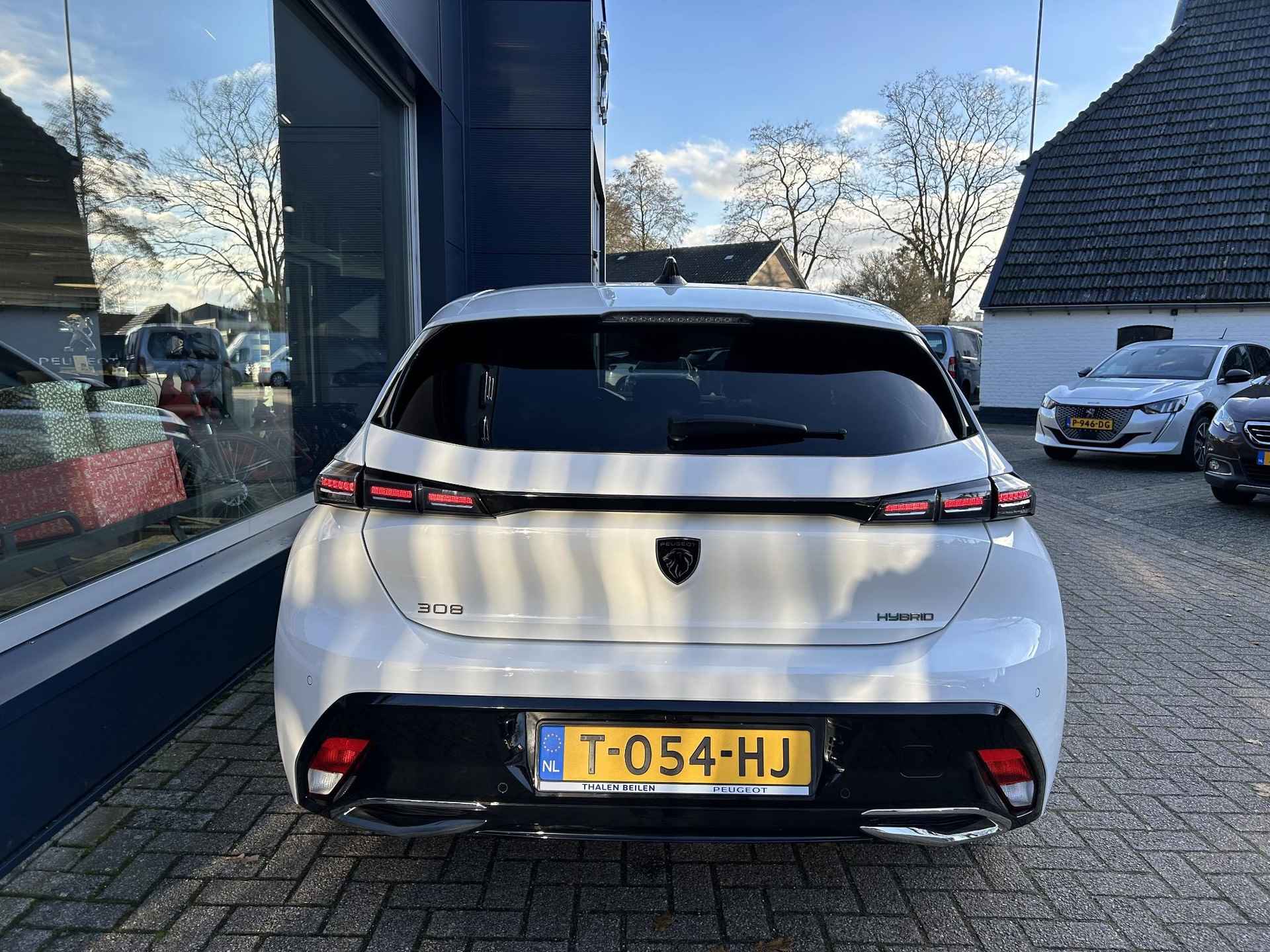 Peugeot 308 1.6 HYbrid 180 Allure Pack Business | Plug in Hybride | 360 Graden Camera | Navigatie | Lichtmetaal | Apple Carplay/ Android auto | Draadloos Telefoonlader | Cruise control. - 6/51