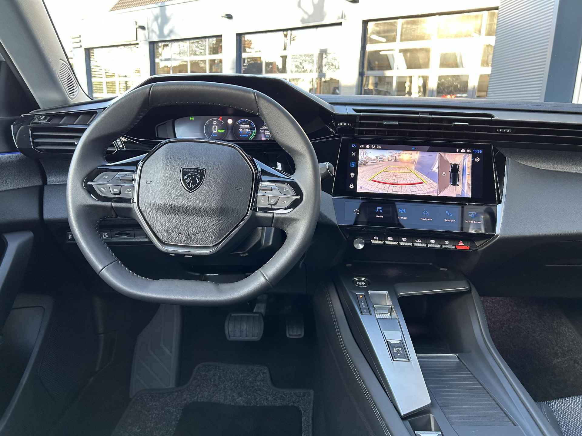 Peugeot 308 1.6 HYbrid 180 Allure Pack Business | Plug in Hybride | 360 Graden Camera | Navigatie | Lichtmetaal | Apple Carplay/ Android auto | Draadloos Telefoonlader | Cruise control. - 7/51