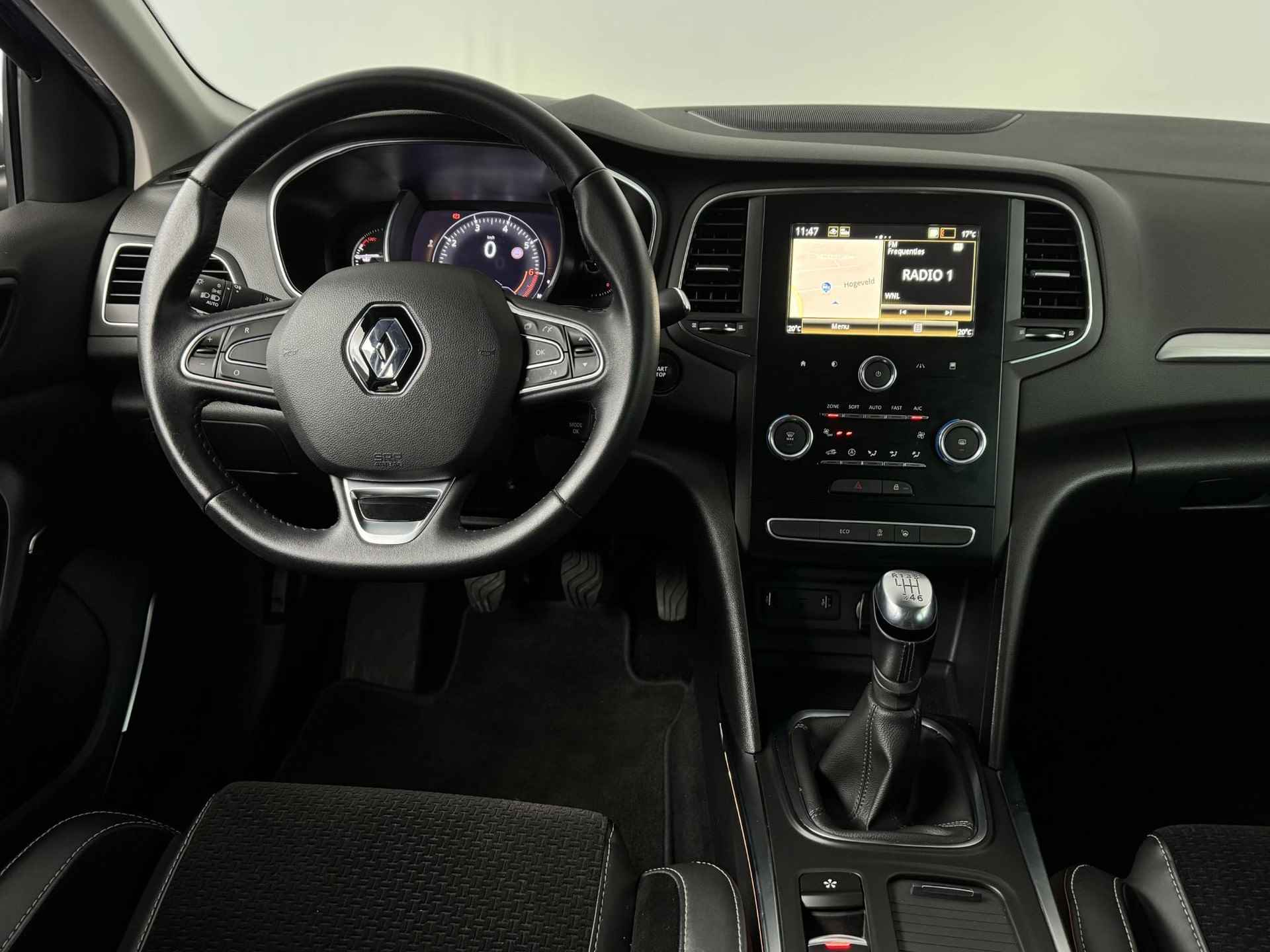 Renault Mégane 1.3 TCe 140 GT-Line  | Navigatie | Trekhaak | Achteruitrijcamera | - 11/51