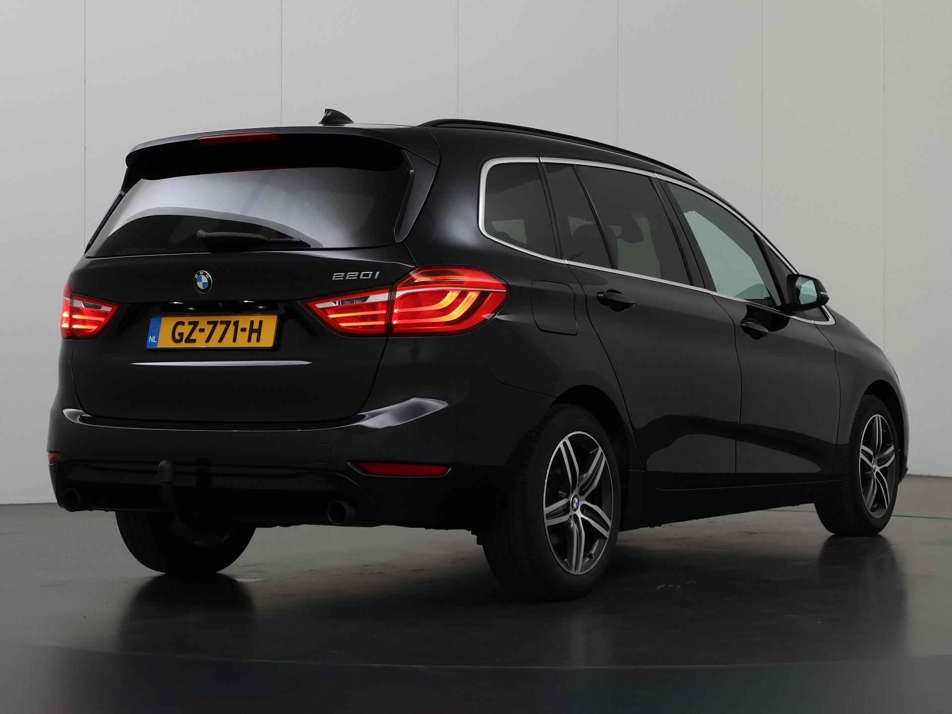 BMW 2-serie Gran Tourer 220i Sport High Executive 7p. | Trekhaak | Navigatiesysteem | Leder | Led Koplampen | Head-Up | Parkeersensoren | Stoelverwarming | Cruise Control | - 3/41