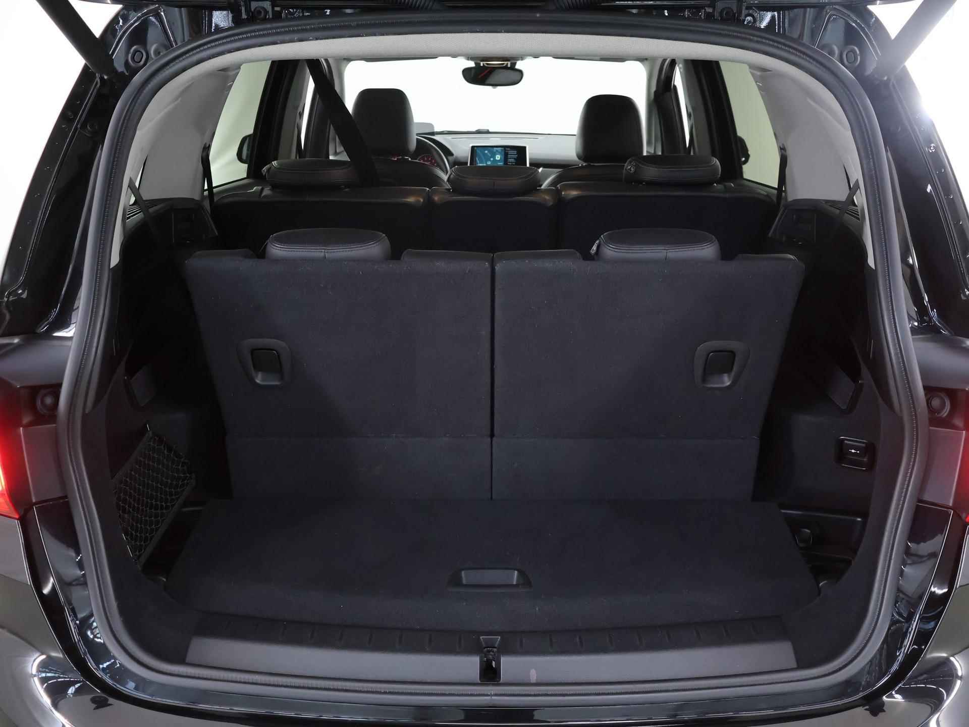 BMW 2-serie Gran Tourer 220i Sport High Executive 7p. | Trekhaak | Navigatiesysteem | Leder | Led Koplampen | Head-Up | Parkeersensoren | Stoelverwarming | Cruise Control | - 36/41