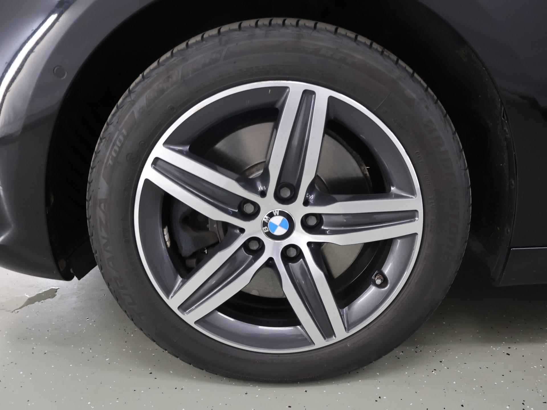 BMW 2-serie Gran Tourer 220i Sport High Executive 7p. | Trekhaak | Navigatiesysteem | Leder | Led Koplampen | Head-Up | Parkeersensoren | Stoelverwarming | Cruise Control | - 40/41