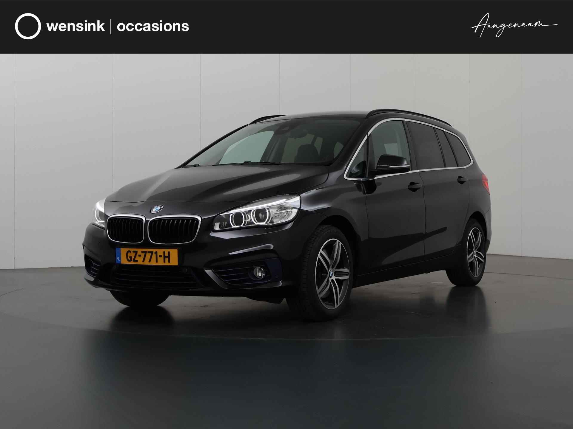 BMW 2-serie Gran Tourer 220i Sport High Executive 7p. | Trekhaak | Navigatiesysteem | Leder | Led Koplampen | Head-Up | Parkeersensoren | Stoelverwarming | Cruise Control | - 1/41