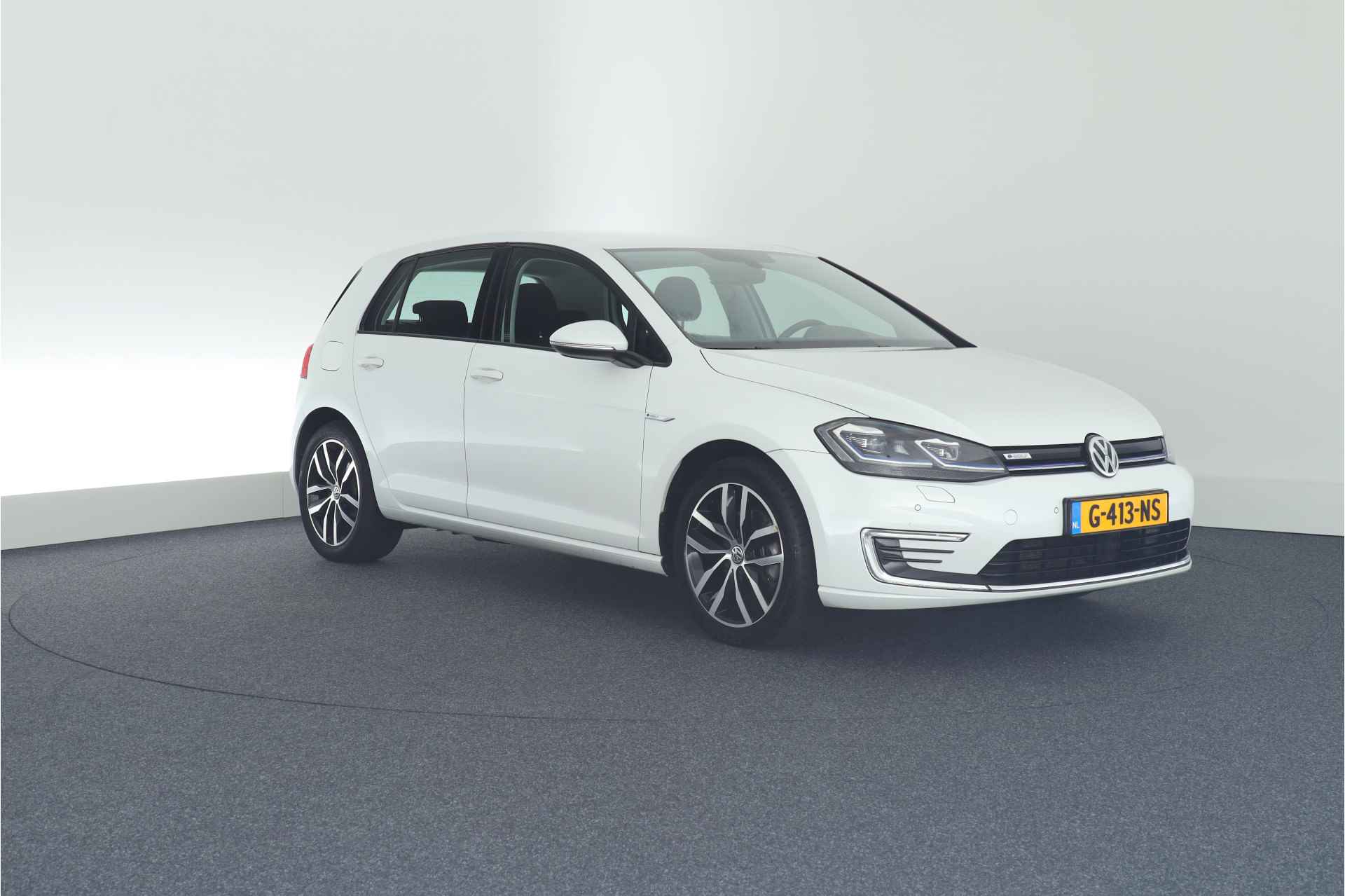 Volkswagen e-Golf 136pk Warmtepomp Keyless Virtual Cockpit Stoelverwarming Led Navigatie - 12/44