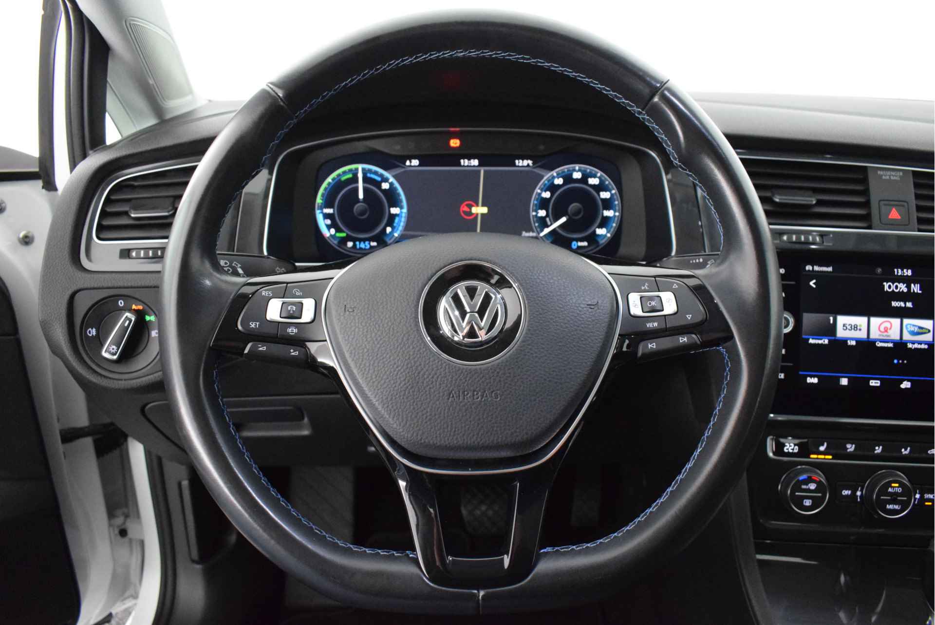 Volkswagen e-Golf 136pk Warmtepomp Keyless Virtual Cockpit Stoelverwarming Led Navigatie - 20/44