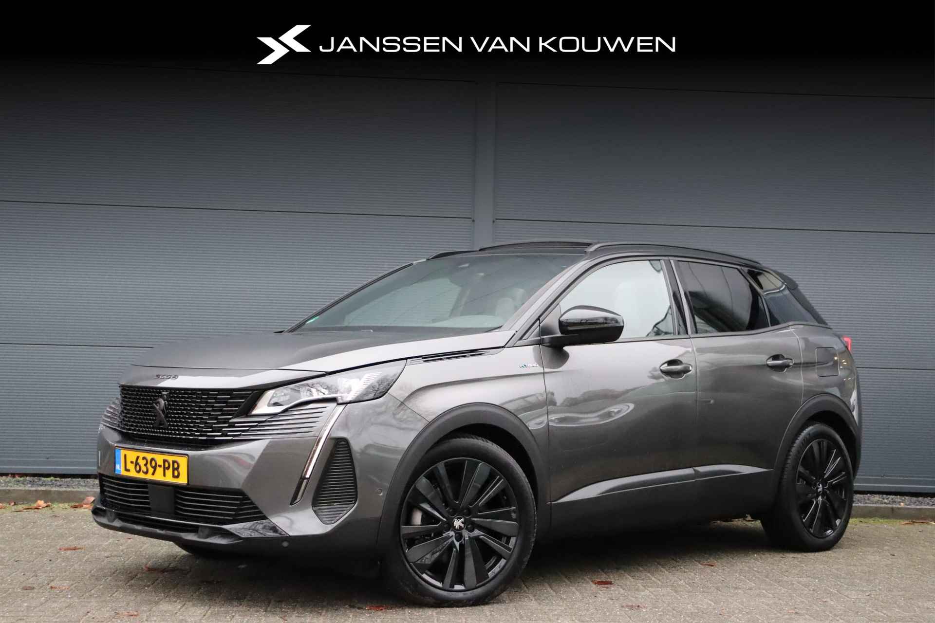 Peugeot 3008 1.6 HYbrid 225 Blue Lease GT Pano/Schuifdak FOCAL-Audio Stoelverwarming Massage-Stoelen - 1/37