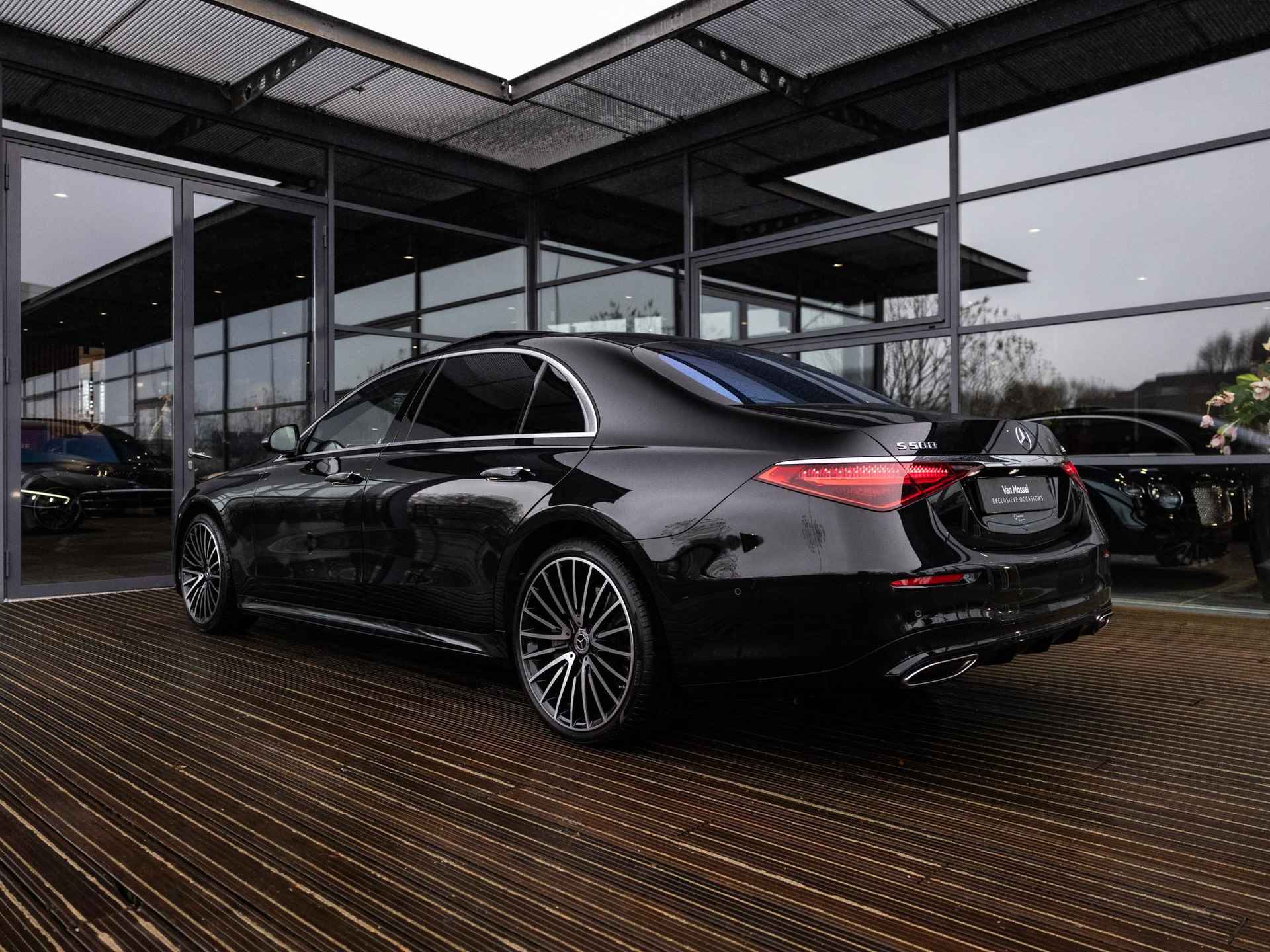 Mercedes-Benz S-klasse 500 4MATIC Lang AMG Line | 1E EIGENAAR | NL AUTO | ACHTERASBESTURING | REAR EXECUTIVE PAKKET | BURMESTER | STOELVERWARMING + VENTILATIE VOOR EN ACHTER | STOELMASSAGE | RIJ-ASSISTENTIE | 360 CAMERA | SOFTCLOSE | HEAD-UP | - 8/44