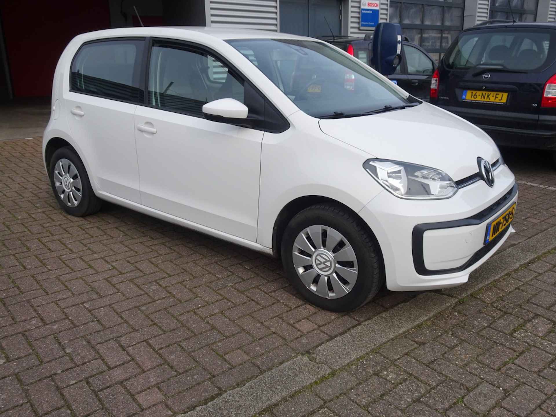 Volkswagen Up! 1.0 BMT move up! - 2/25