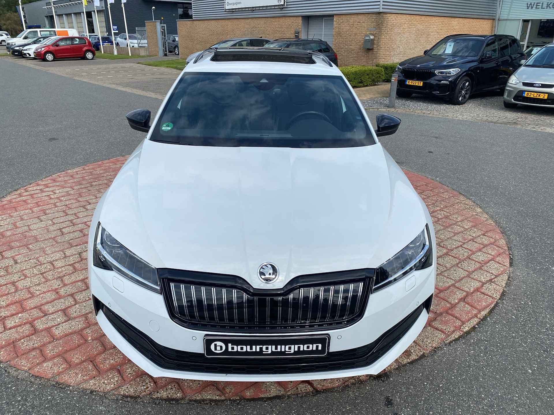 Škoda Superb Combi 1.4 TSI iV 218Pk PHEV Sportline Business | Pano Dak | Canton Sound | Standkachel | Area View | - 12/33