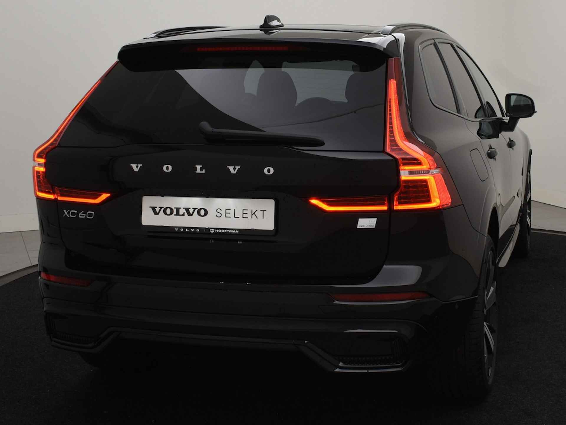 Volvo XC60 T8 PLUG-IN HYBRID LONG RANGE ULTIMATE DARK LUCHTVERING BOWERS&WI - 5/43