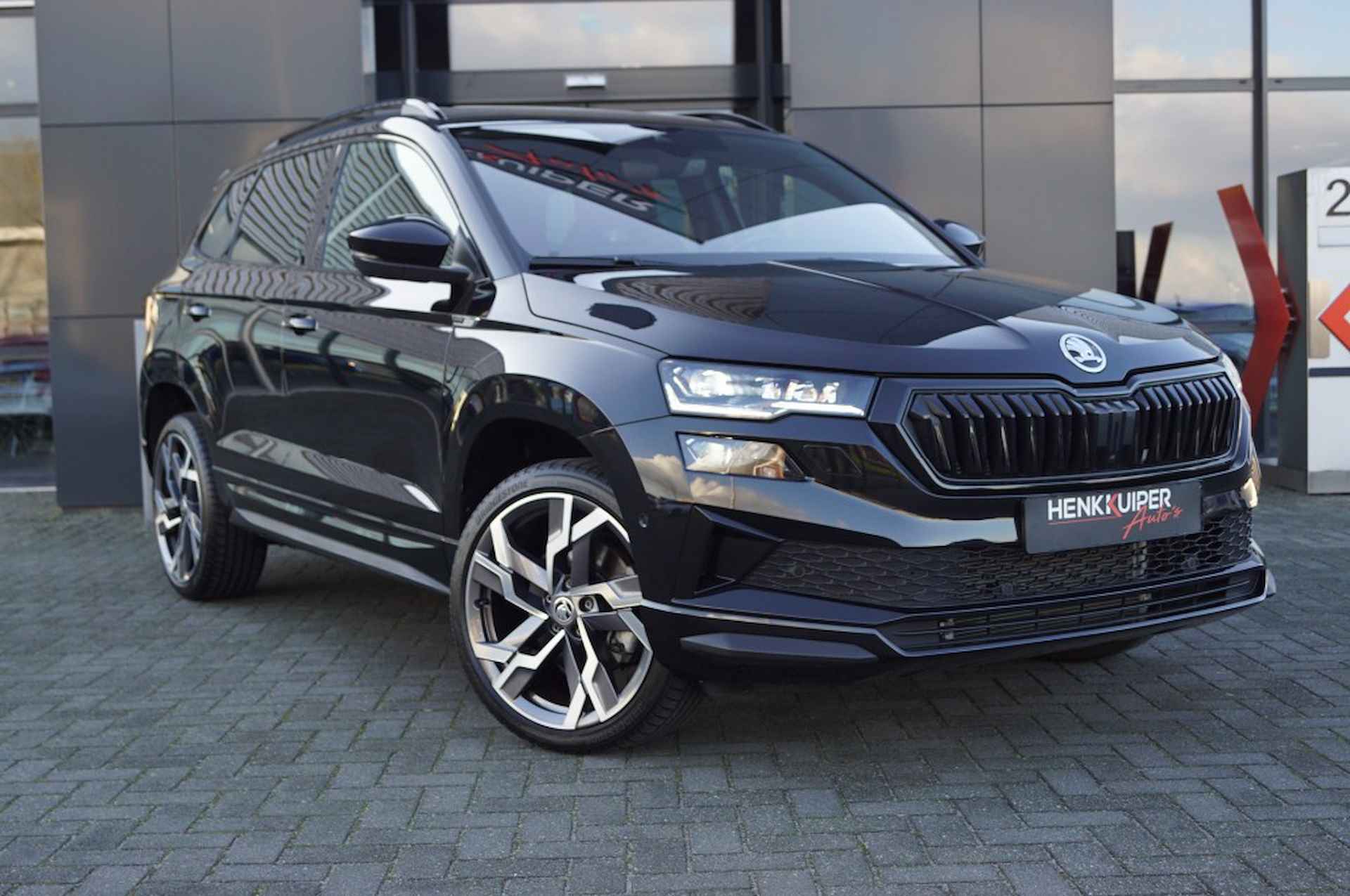 SKODA Karoq 1.5 TSI DSG Sportline/ Panodak/ Navi/19 LM /Camera/Trekhaak wegk - 10/62