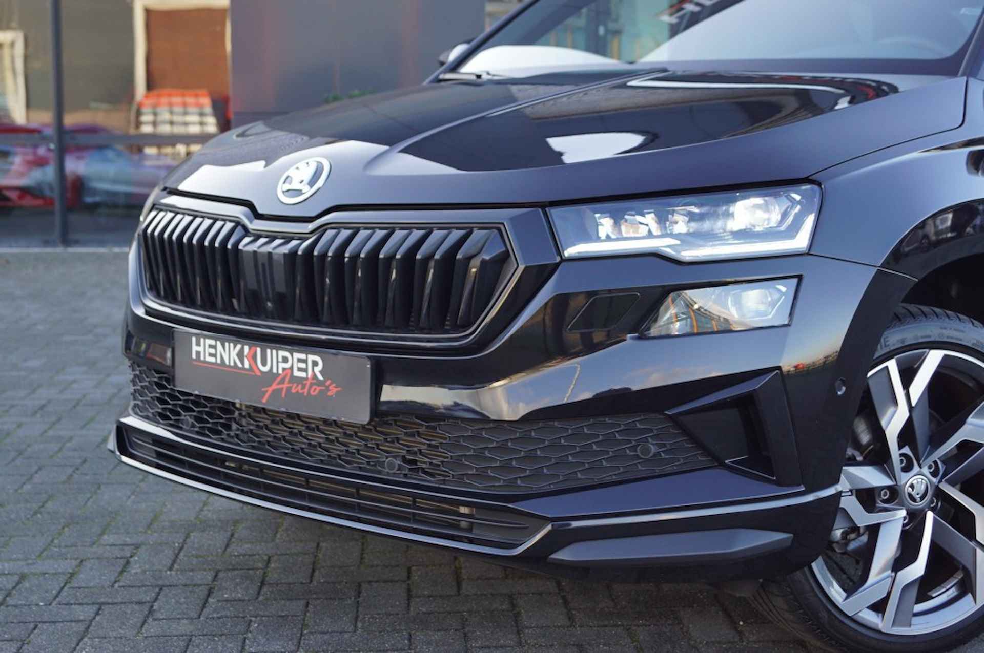 SKODA Karoq 1.5 TSI DSG Sportline/ Panodak/ Navi/19 LM /Camera/Trekhaak wegk - 36/62