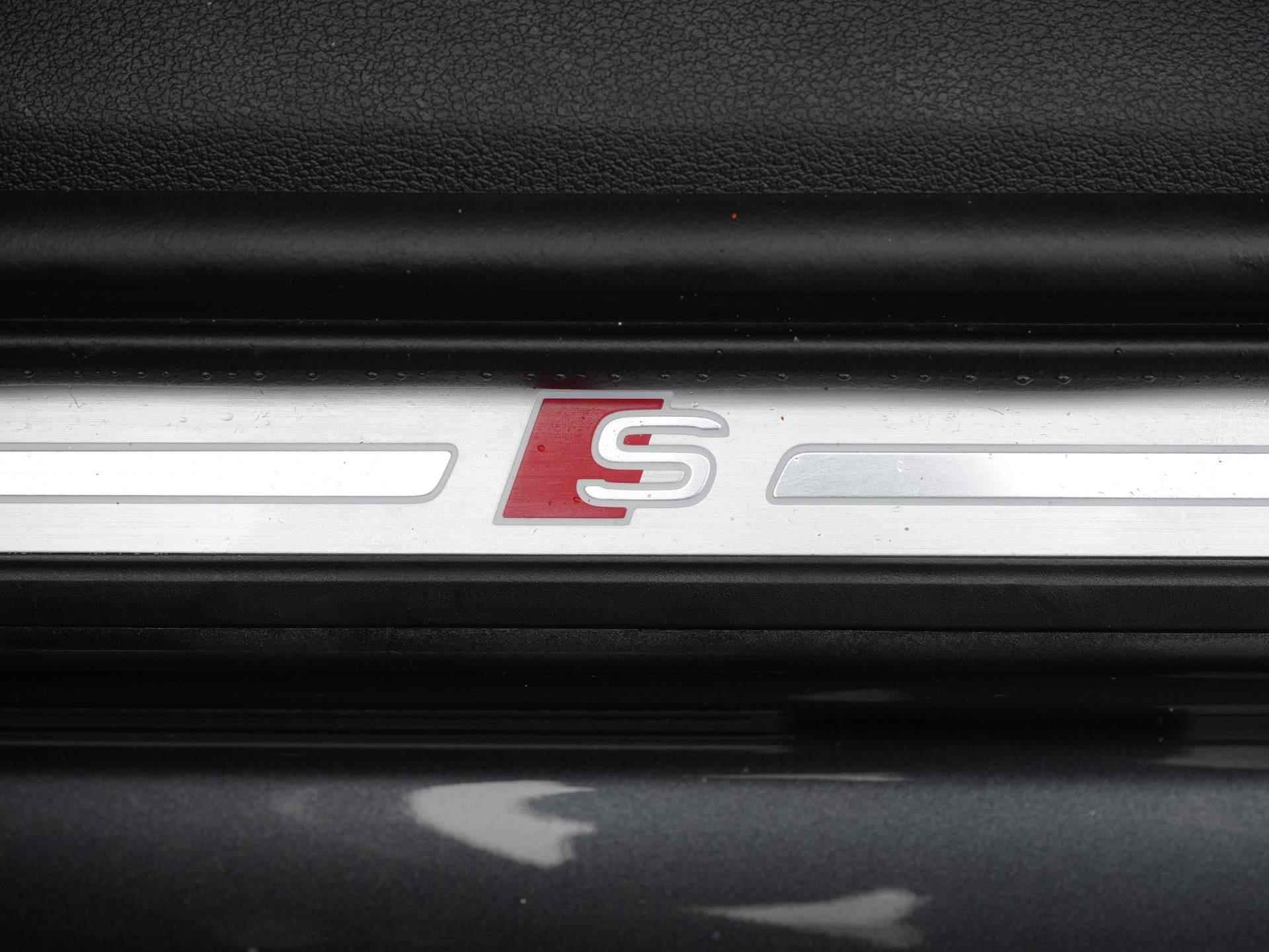 Audi A4 Avant 35 TFSI 2.0i S-LINE | Navigatie | Ecc | 18 Inch | Stoelverwarming - 34/45