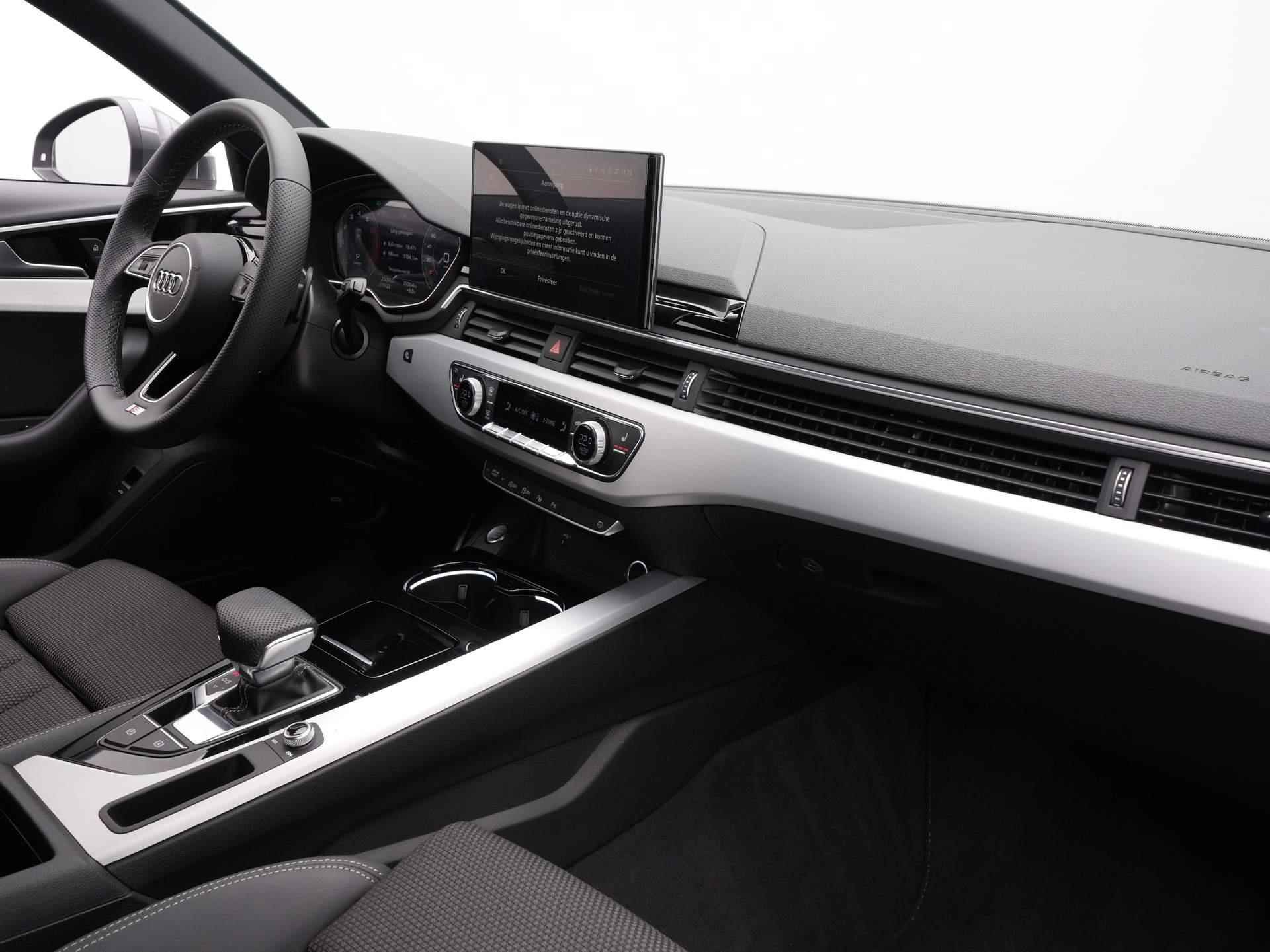 Audi A4 Avant 35 TFSI 2.0 S-LINE | Navigatie | Ecc | 18 Inch | Stoelverwarming - 36/45