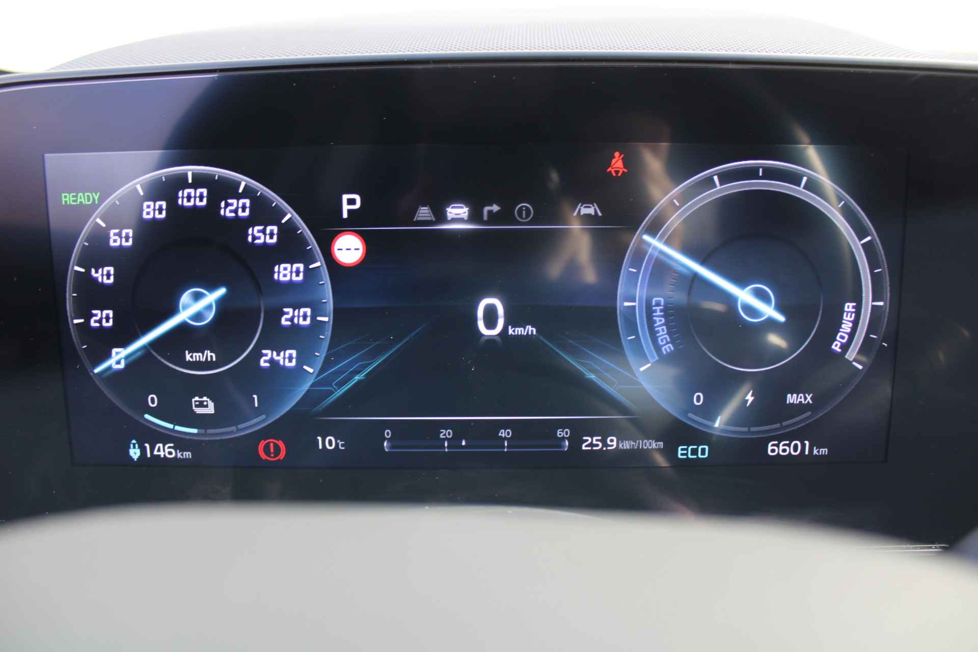 Kia Niro EV ExecutiveLine 64.8 kWh | Airco | Navi | Cruise | 17" LM | Camera | Leer | Keyless | BTW auto | - 14/43