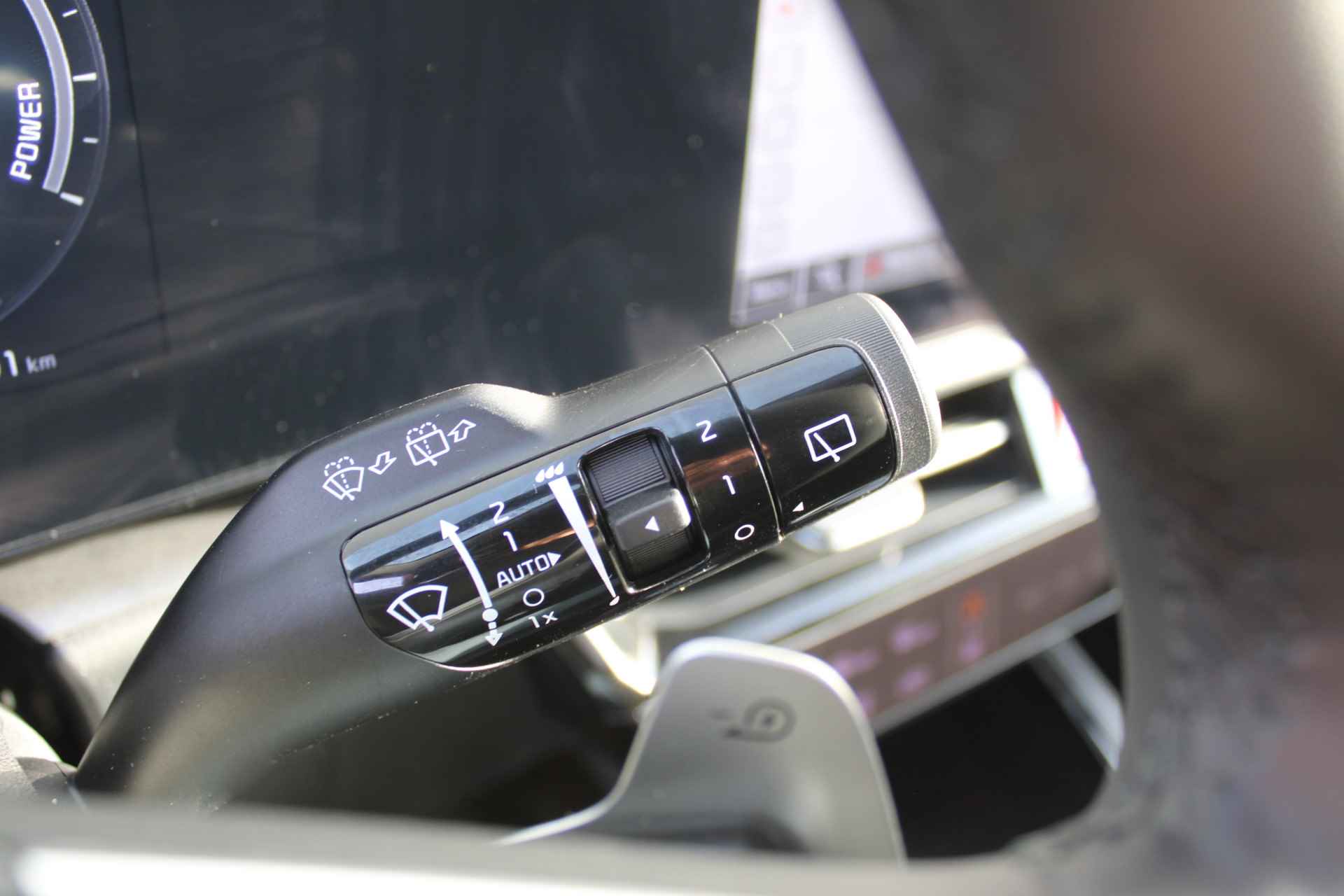 Kia Niro EV ExecutiveLine 64.8 kWh | Airco | Navi | Cruise | 17" LM | Camera | Leer | Keyless | BTW auto | - 17/43