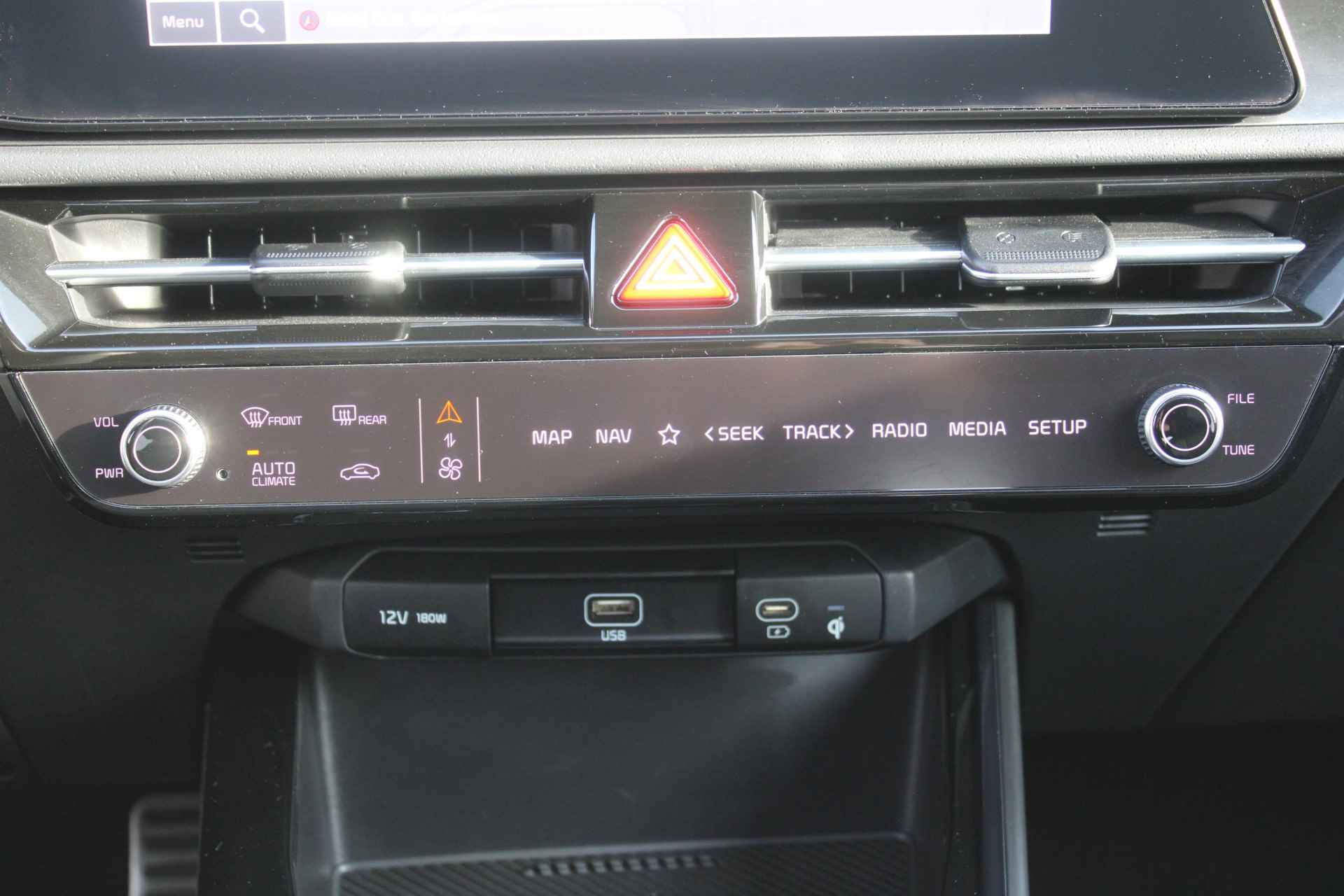 Kia Niro EV ExecutiveLine 64.8 kWh | Airco | Navi | Cruise | 17" LM | Camera | Leer | Keyless | BTW auto | - 22/43
