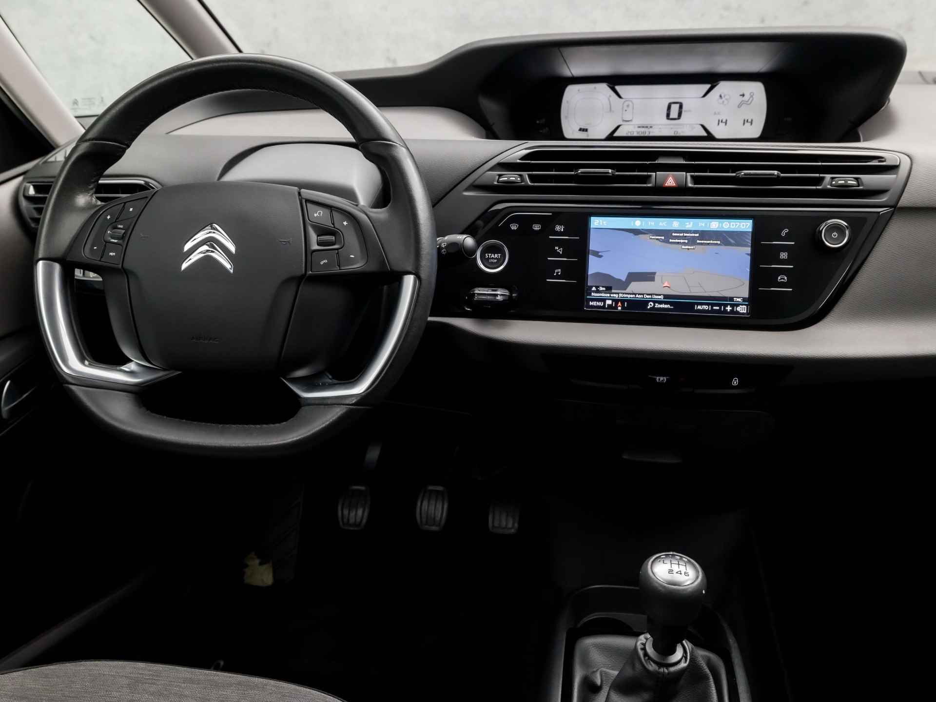 Citroën C4 Picasso 1.2 PureTech Selection (APPLE CARPLAY, NAVIGATIE, PARKEERSENSOREN, SPORTSTOELEN, CRUISE, BLUETOOTH, ELEK PAKKET, NIEUWSTAAT) - 7/34