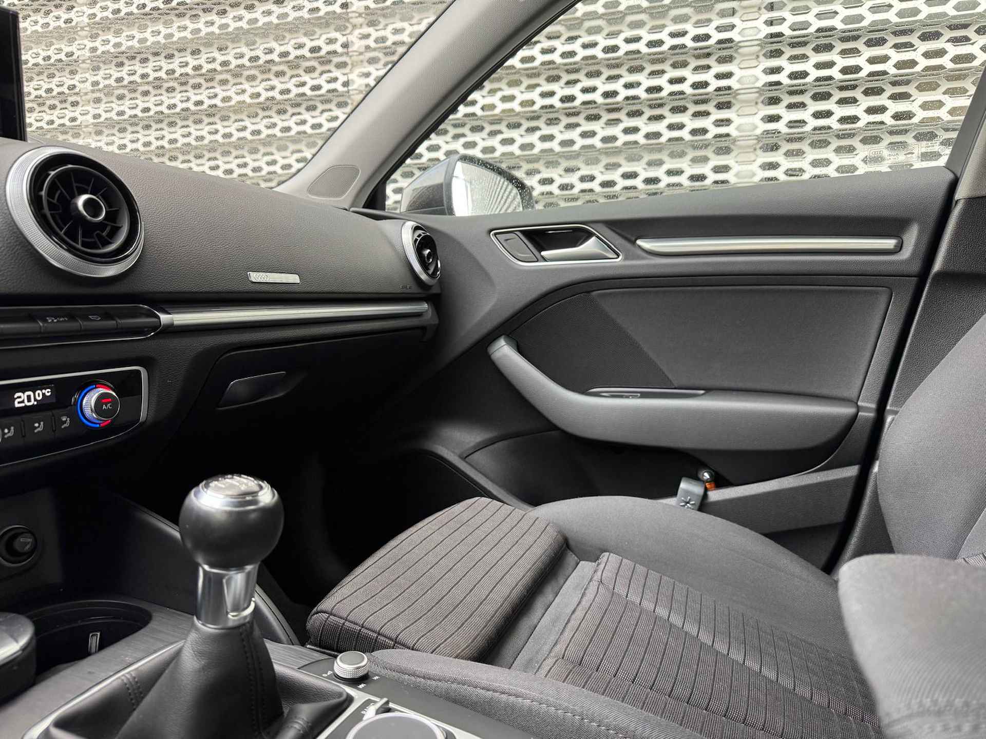 Audi A3 Sportback 1.0 TFSI 116PK Sport Lease Edition / Digitale Cockpit / Sportstoelen / Sportonderstel / Parkeersensoren Achter - 25/29