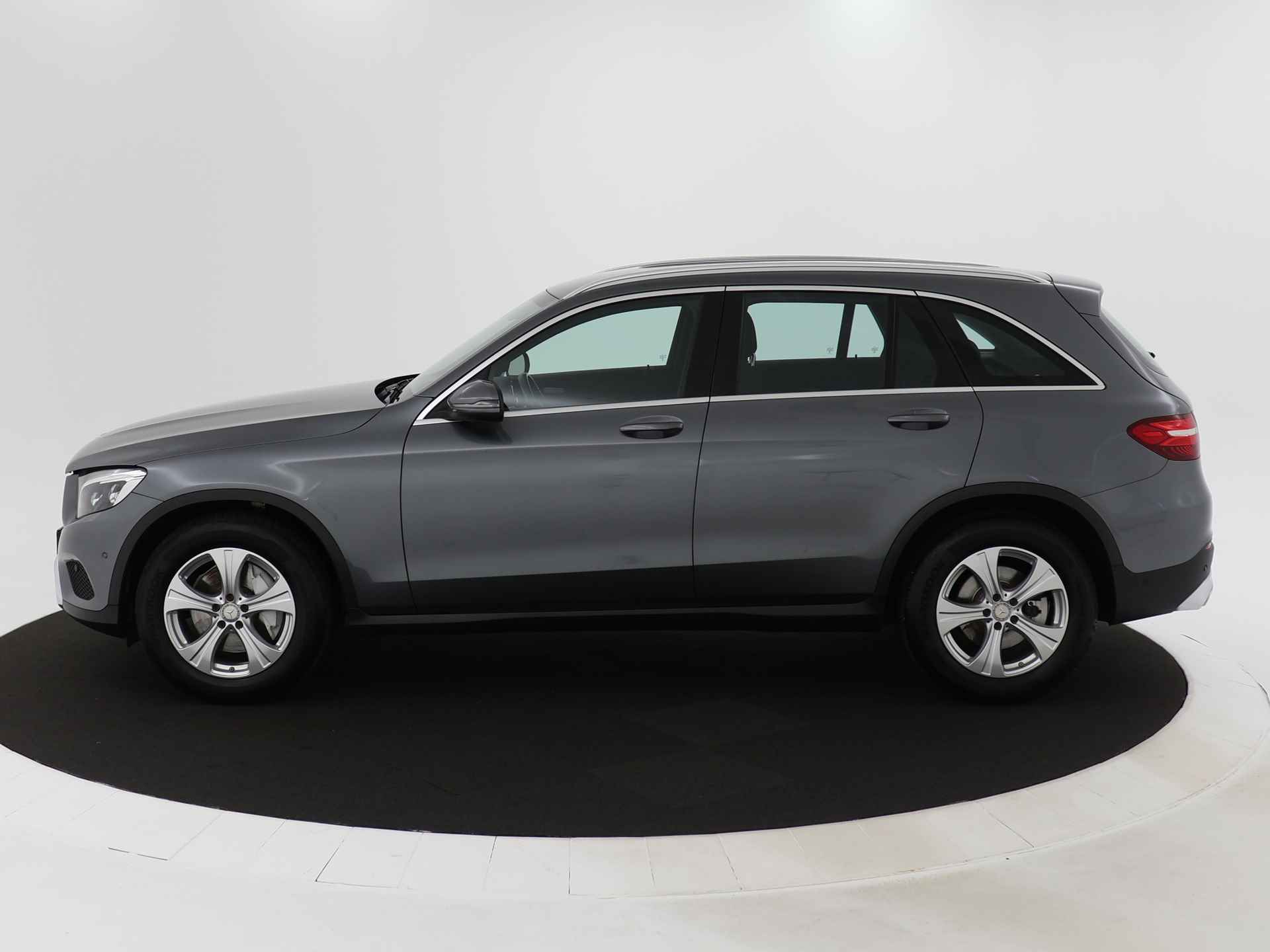 Mercedes-Benz GLC 250 4-MATIC Exclusive | Parkeerpakket met Camera | Spiegelpakket | Navigatie | LED | - 17/42