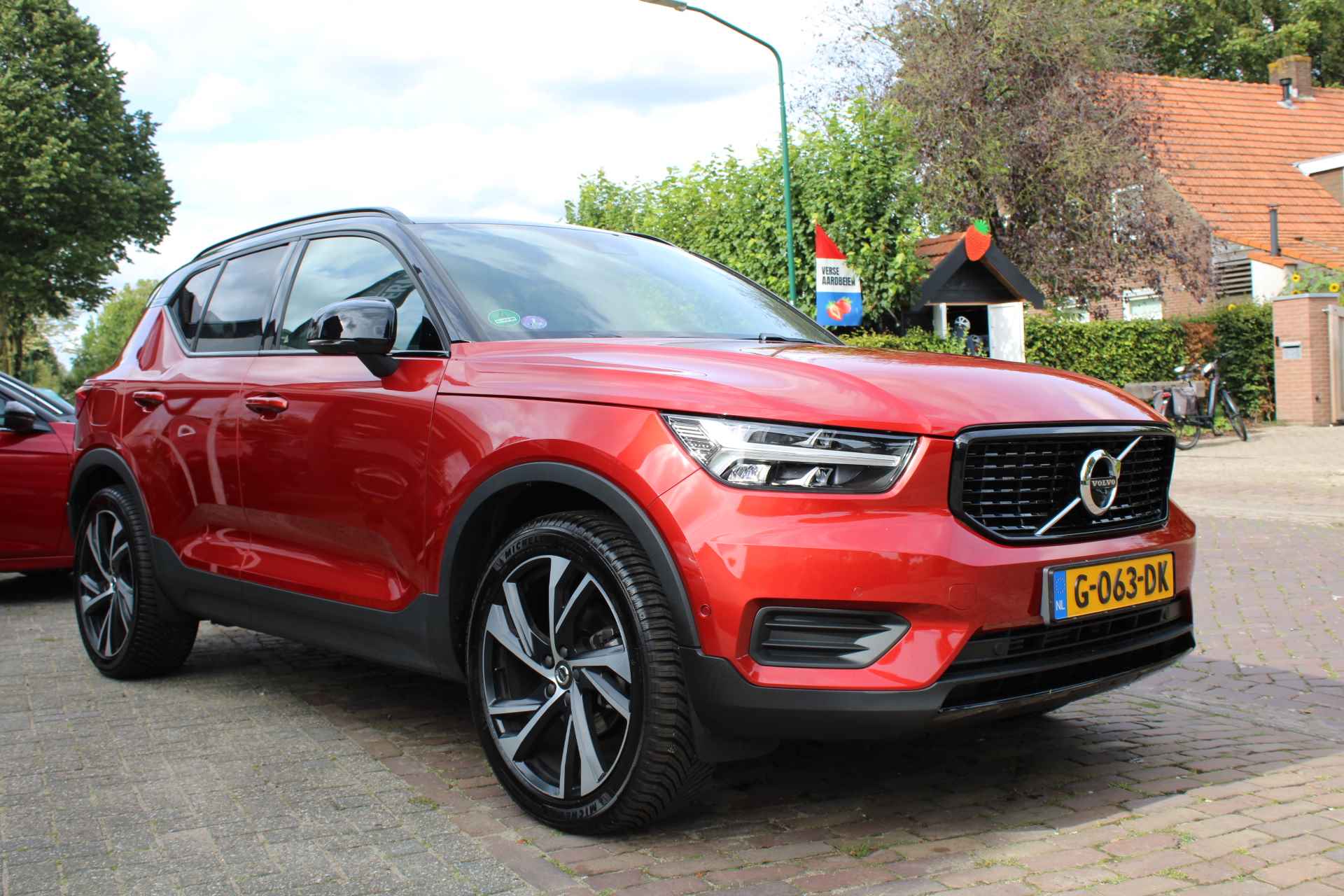 Volvo Xc40 T3 163PK Geartronic R-Design + 20"/ Panorama/ Full-LED/ Harman Kardon/ Camera/ NL auto - 8/61