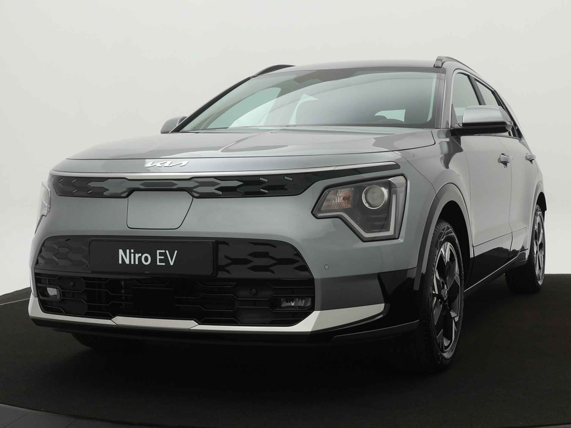 Kia Niro EV DynamicLine 64.8 kWh - Navigatie - Apple CarPlay / Android Auto - Adaptieve Cruise Control - Uit voorraad leverbaar - Fabrieksgarantie tot 2031 - 3/47