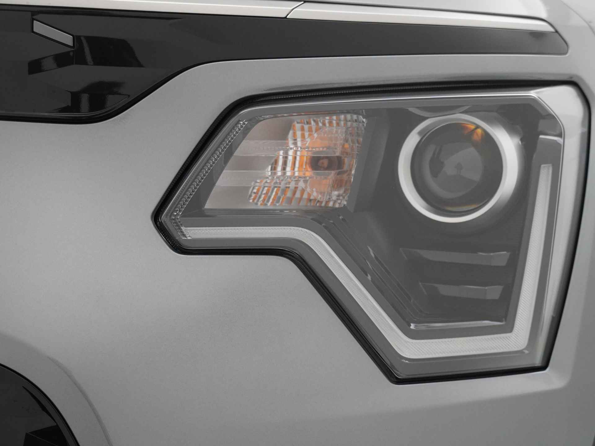 Kia Niro EV DynamicLine 64.8 kWh - Navigatie - Apple CarPlay / Android Auto - Adaptieve Cruise Control - Uit voorraad leverbaar - Fabrieksgarantie tot 2031 - 14/47