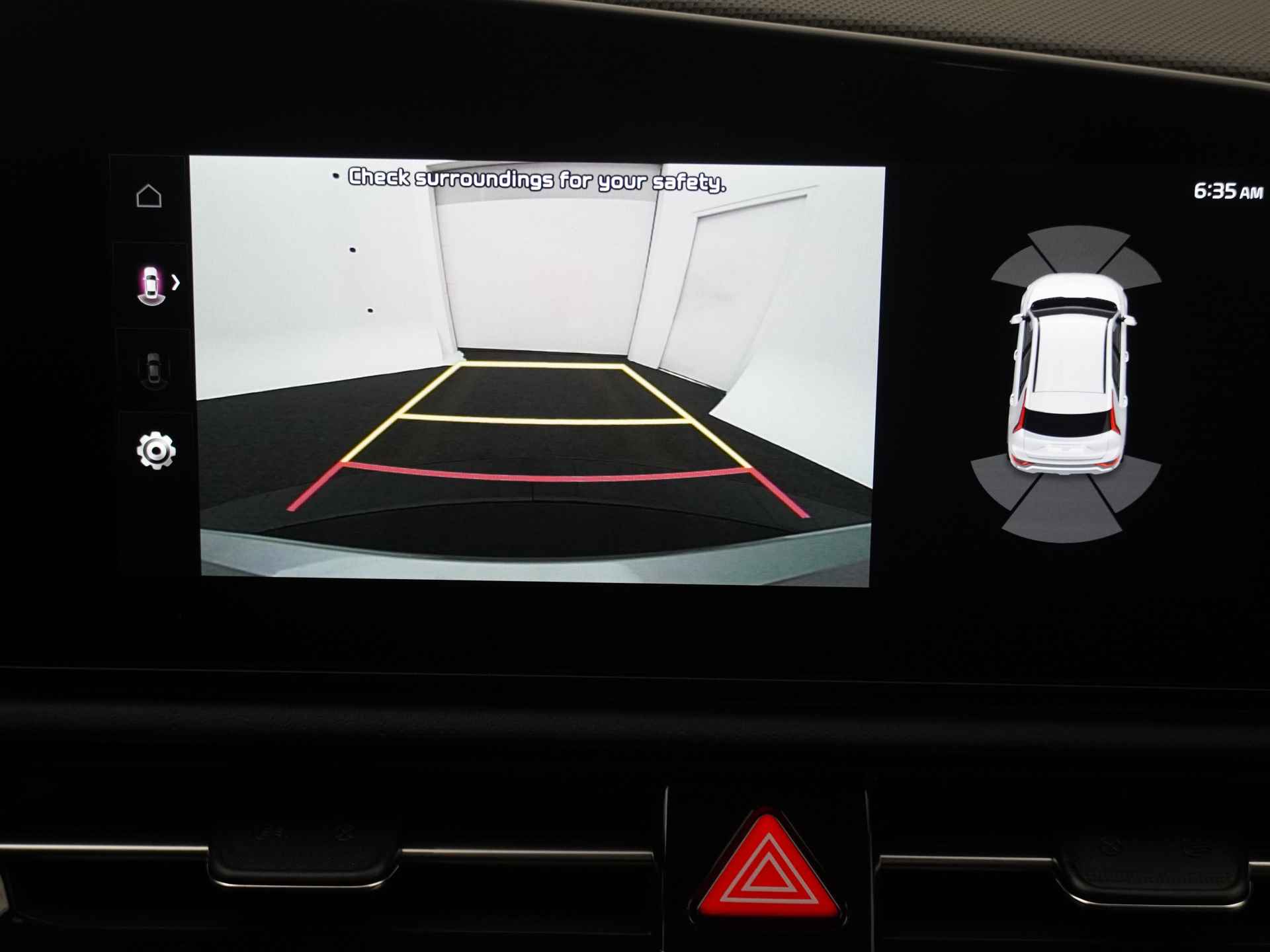 Kia Niro EV DynamicLine 64.8 kWh - Navigatie - Apple CarPlay / Android Auto - Adaptieve Cruise Control - Uit voorraad leverbaar - Fabrieksgarantie tot 2031 - 30/47