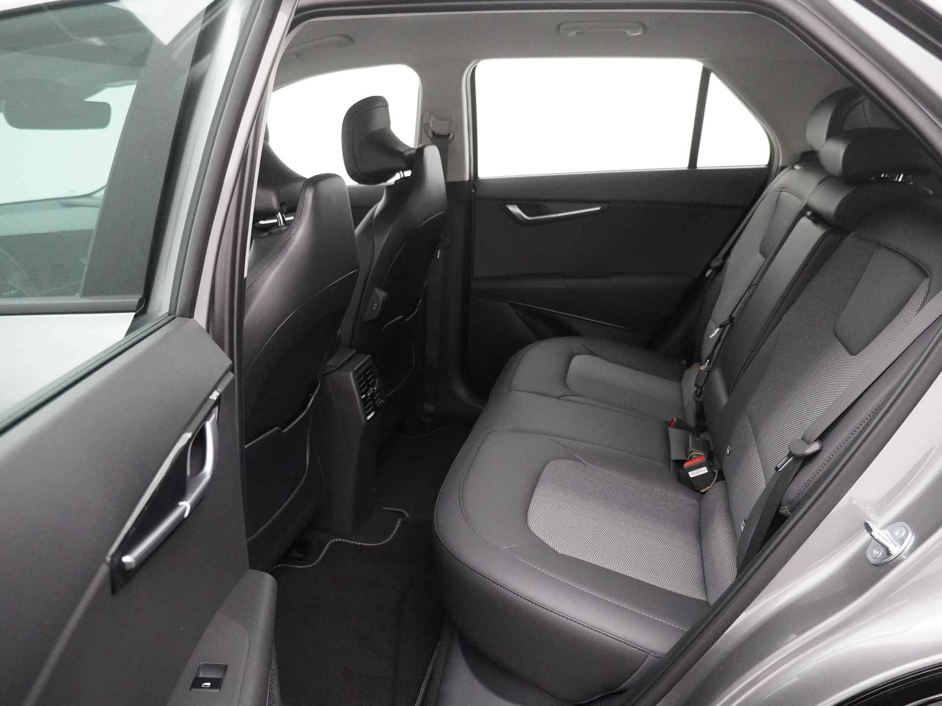 Kia Niro EV DynamicLine 64.8 kWh - Navigatie - Apple CarPlay / Android Auto - Adaptieve Cruise Control - Uit voorraad leverbaar - Fabrieksgarantie tot 2031 - 34/47