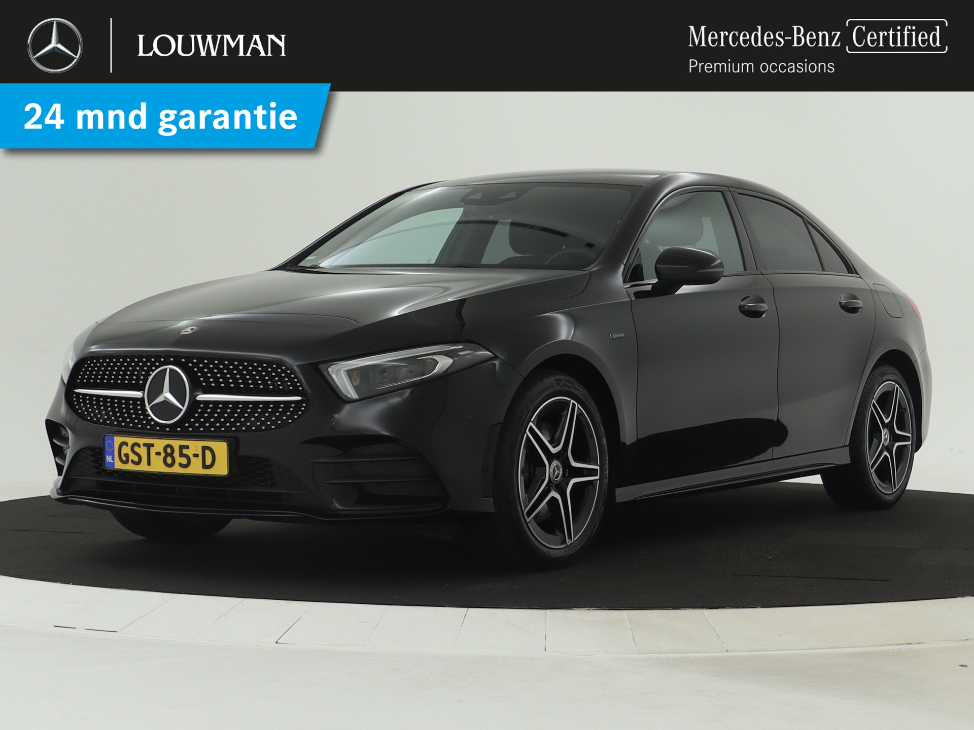 Mercedes-Benz A-Klasse 250 e Limousine AMG Plug-In Hybride | Burmester | Multibeam Koplampen | Adaptieve Cruise | Achteruitrijcamera | Sfeerverlichting  Inclusief 24 maanden MB Certified garantie voor Europa.