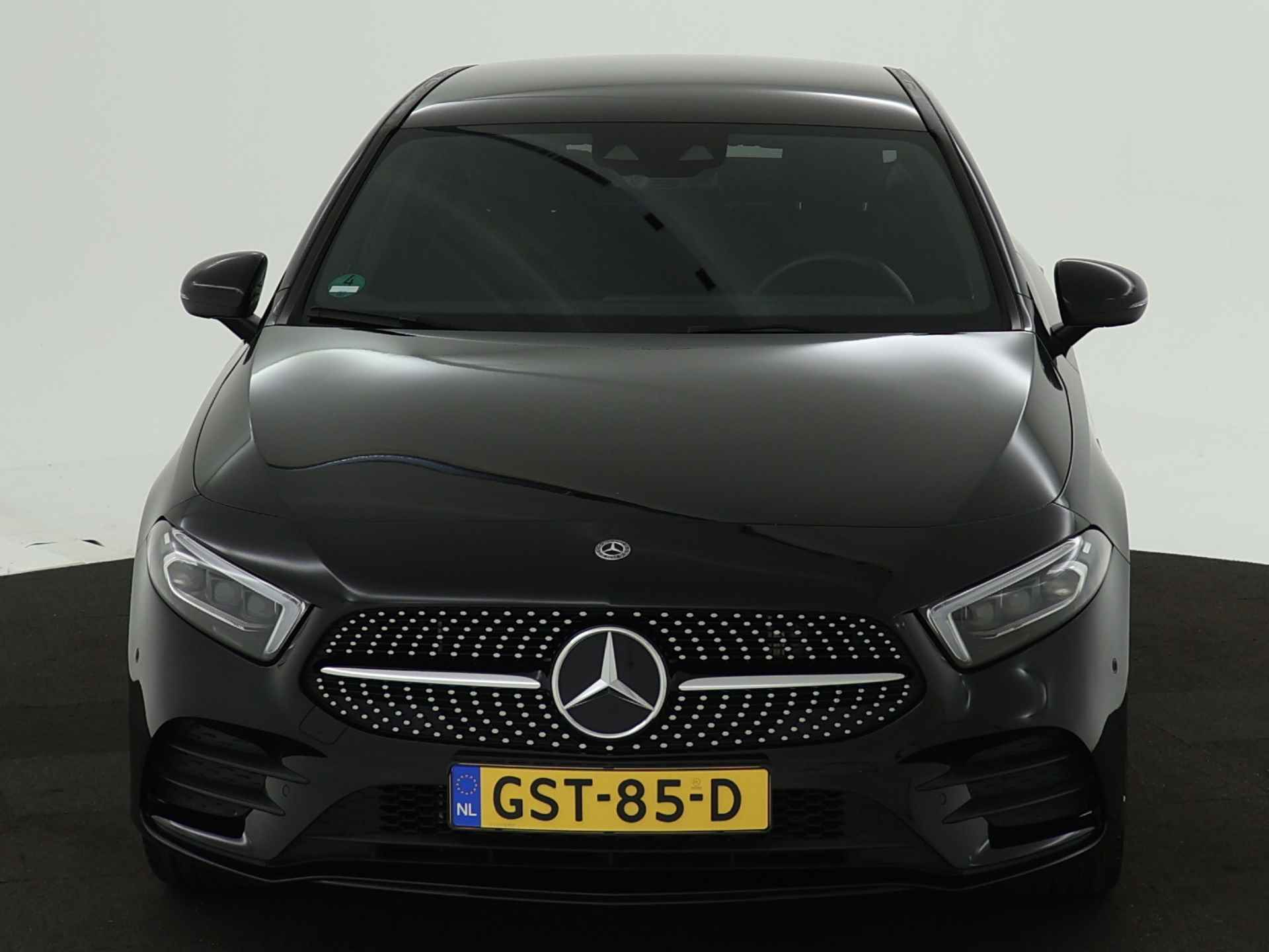 Mercedes-Benz A-Klasse 250 e Limousine AMG Plug-In Hybride | Burmester | Multibeam Koplampen | Adaptieve Cruise | Achteruitrijcamera | Sfeerverlichting  Inclusief 24 maanden MB Certified garantie voor Europa. - 27/44