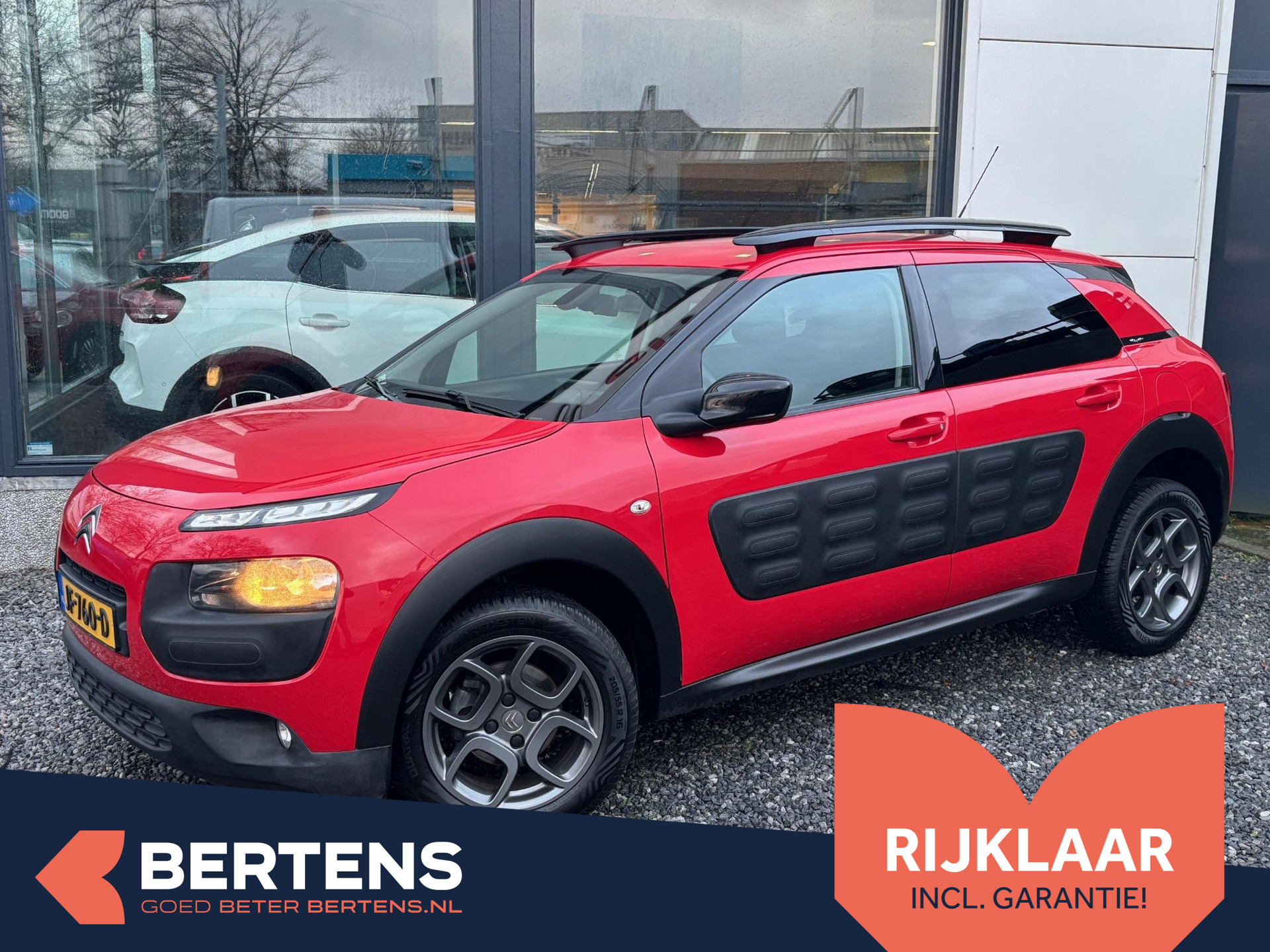 Citroen C4 Cactus 1.2 PureTech Shine 82pk | 1e eigenaar, dealer onderhouden! | Geleverd incl 12 maanden BOVAG garantie! |