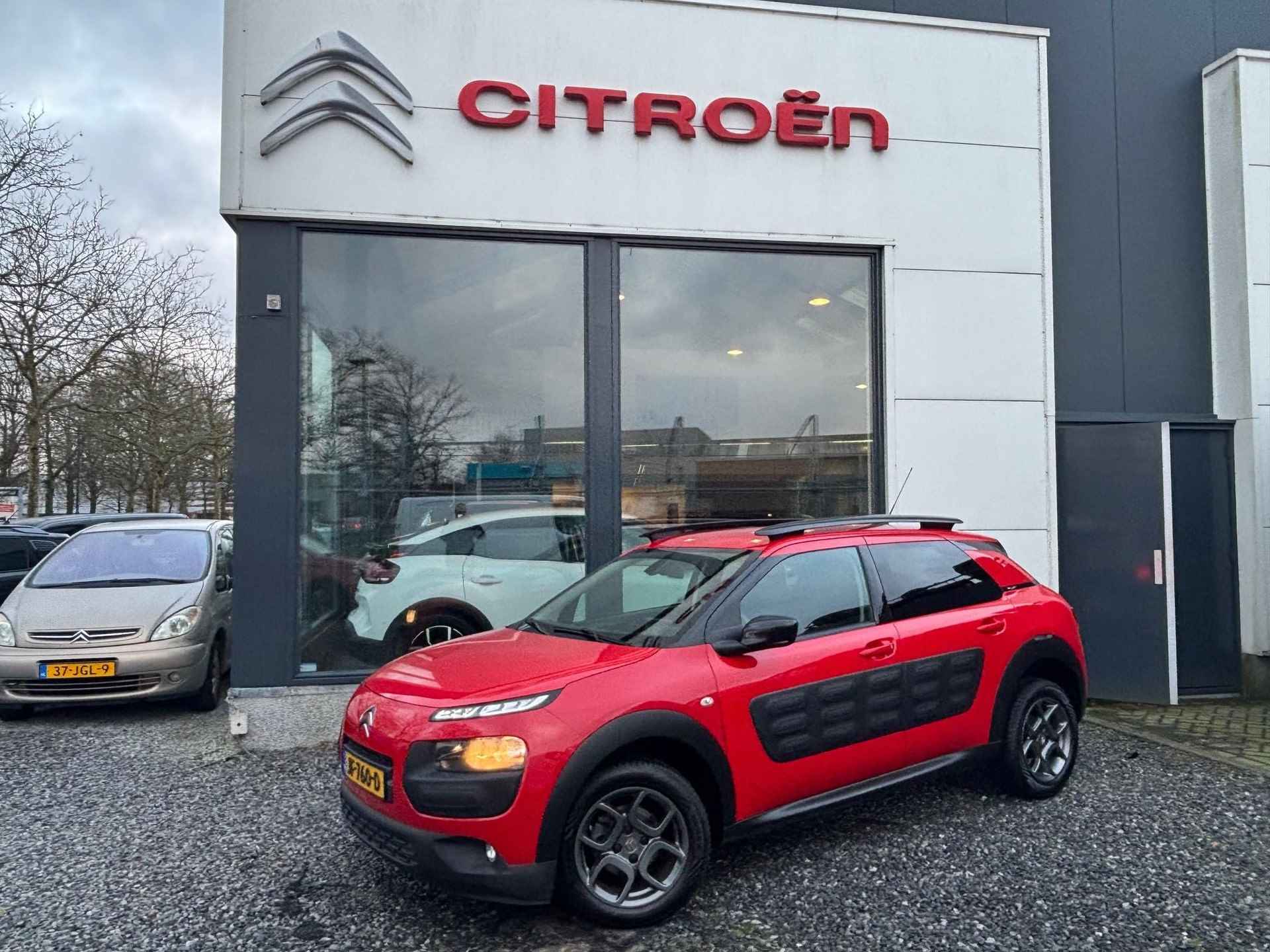 Citroen C4 Cactus 1.2 PureTech Shine 82pk | 1e eigenaar, dealer onderhouden! | Geleverd incl 12 maanden BOVAG garantie! | - 2/18