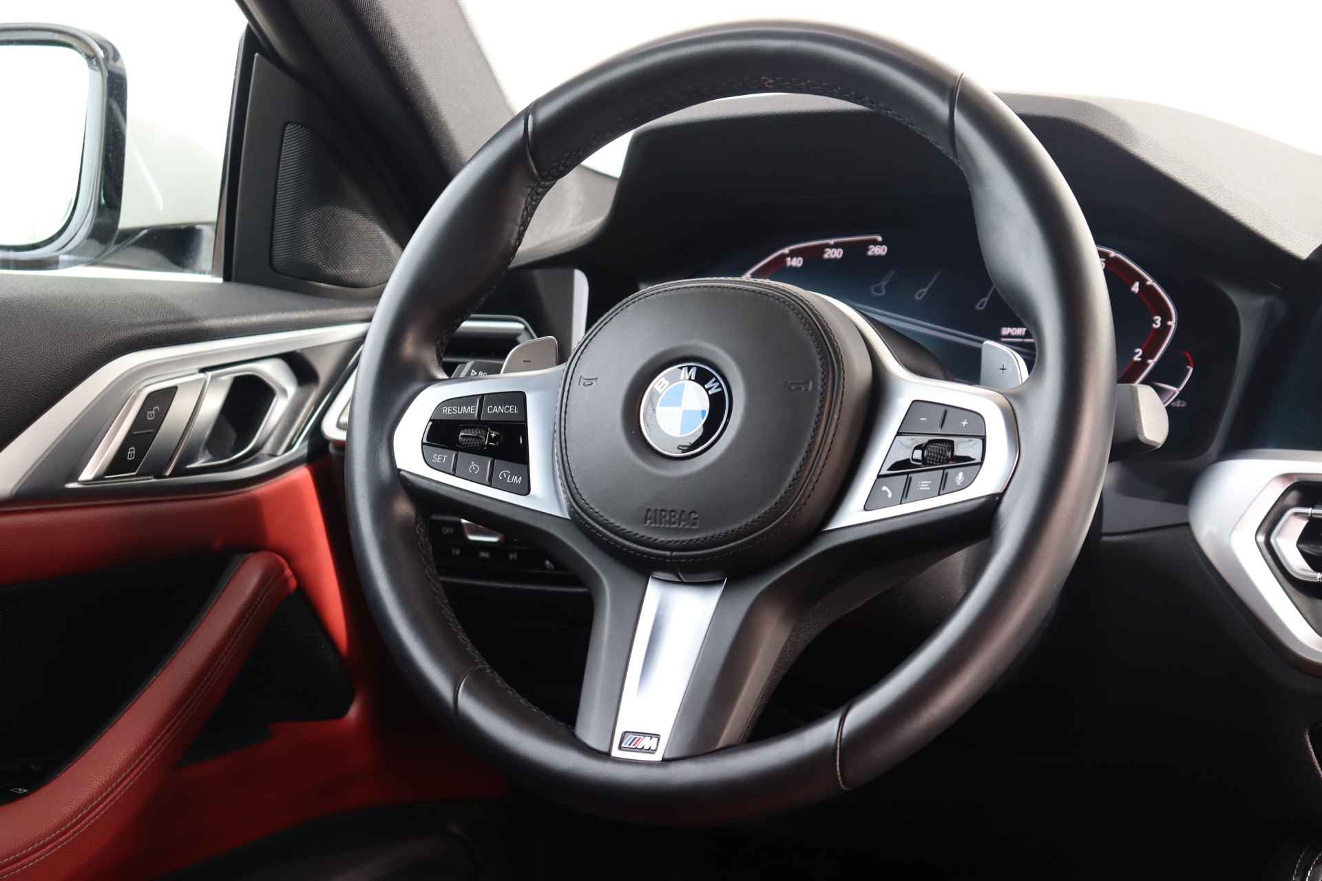 BMW 4 Serie Coupé 420i | High Executive M-Sportpakket / Comfort Access / Laserlicht / HIFI / Head Up Display / 19 '' / - 10/26