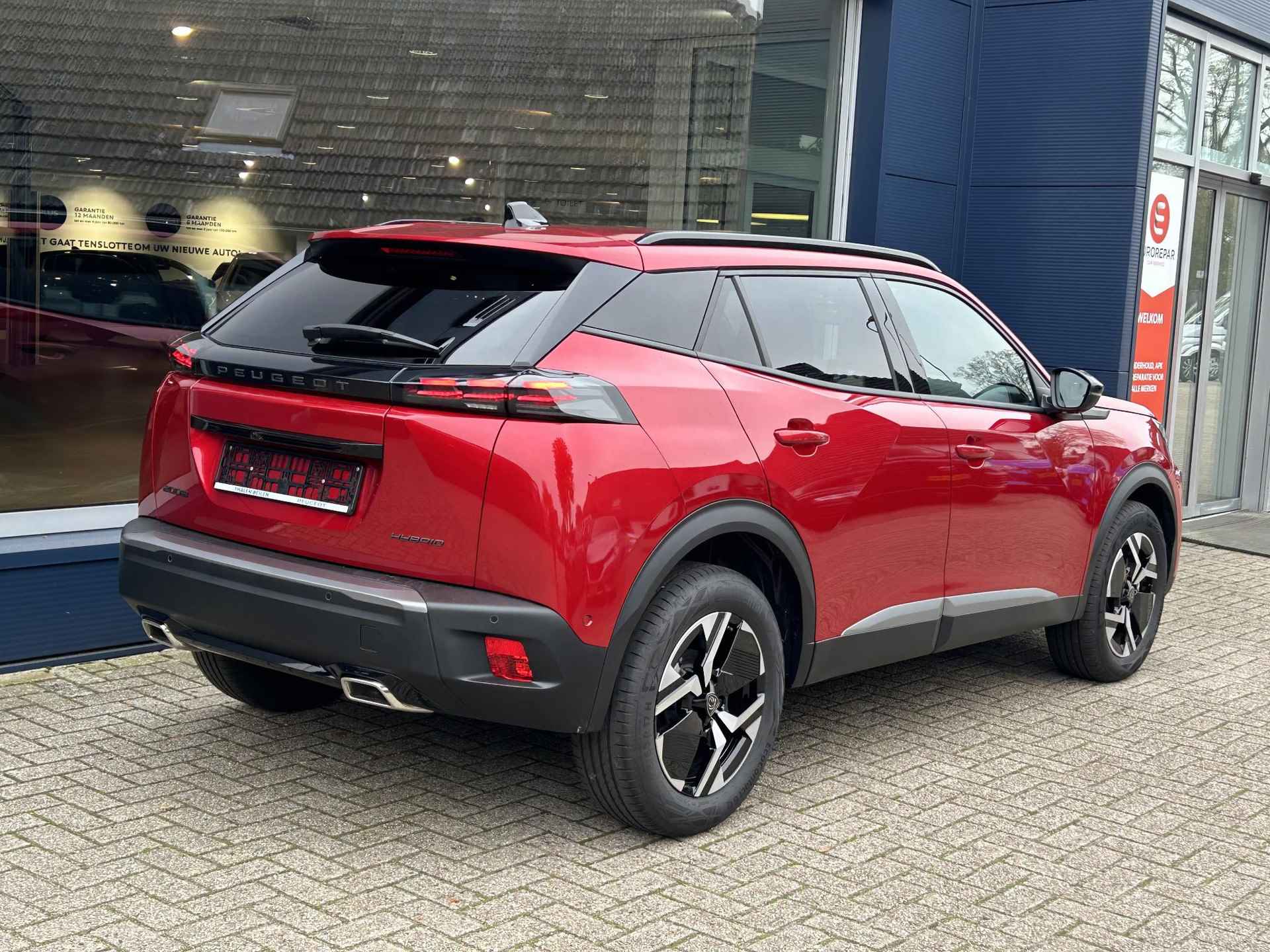 Peugeot 2008 1.2 Hybrid 136 Allure | Nieuw Model 2024! | Hybride Elektrisch rijden met Automaat | Navigatie | Parkeercamera | 360 graden Camera | Stoelverwarming | LED Verlichting | Apple Carplay/Android Auto | Lichtmetalen Velgen | Cruise & Climate Control | - 2/48