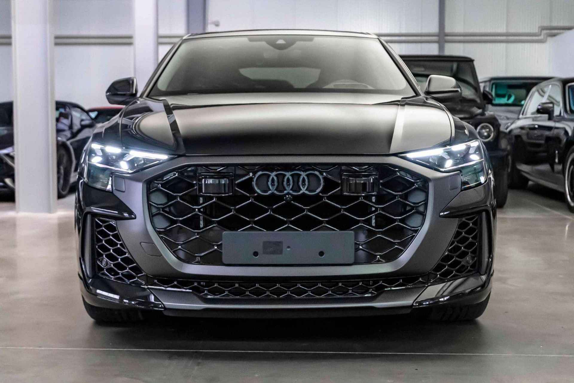 Audi RS Q8 Performance | Carbon in/ext| RS Design. Rood - 8/27