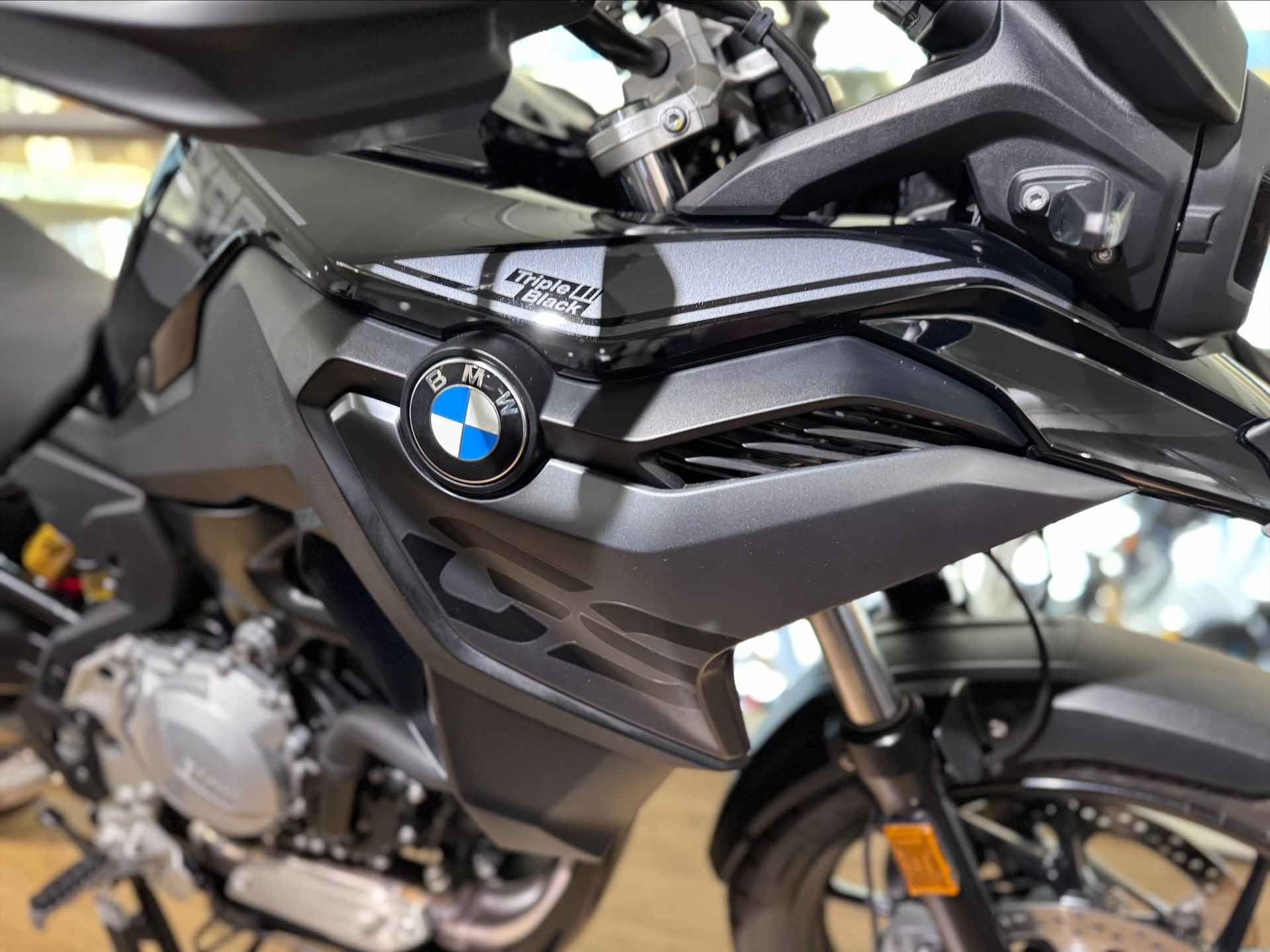 BMW F 750 GS - 8/10