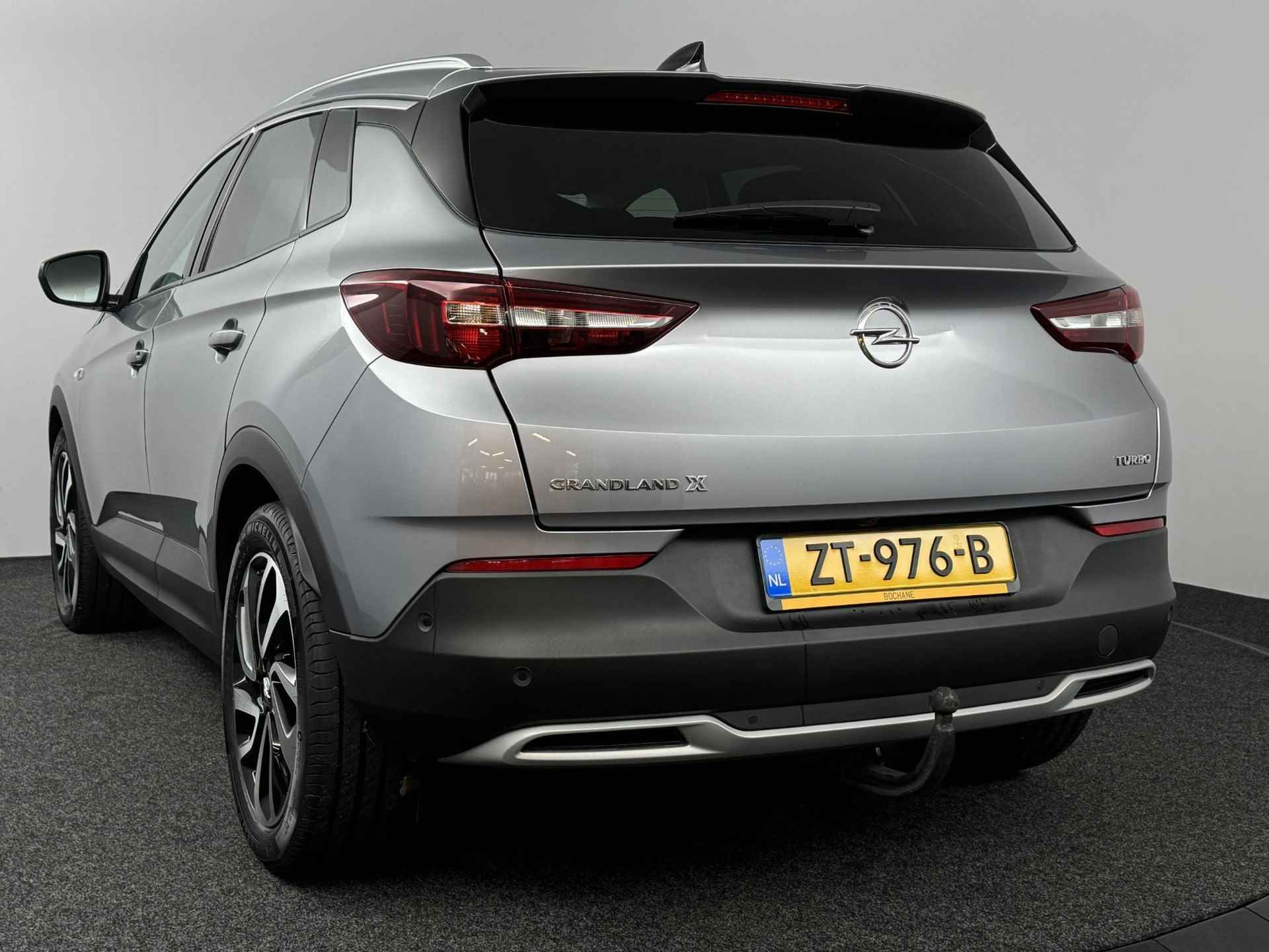 Opel Grandland X 1.6 Turbo Innovation | Leder pakket | Trekhaak | Stoelverwarming | LED koplampen | - 10/38