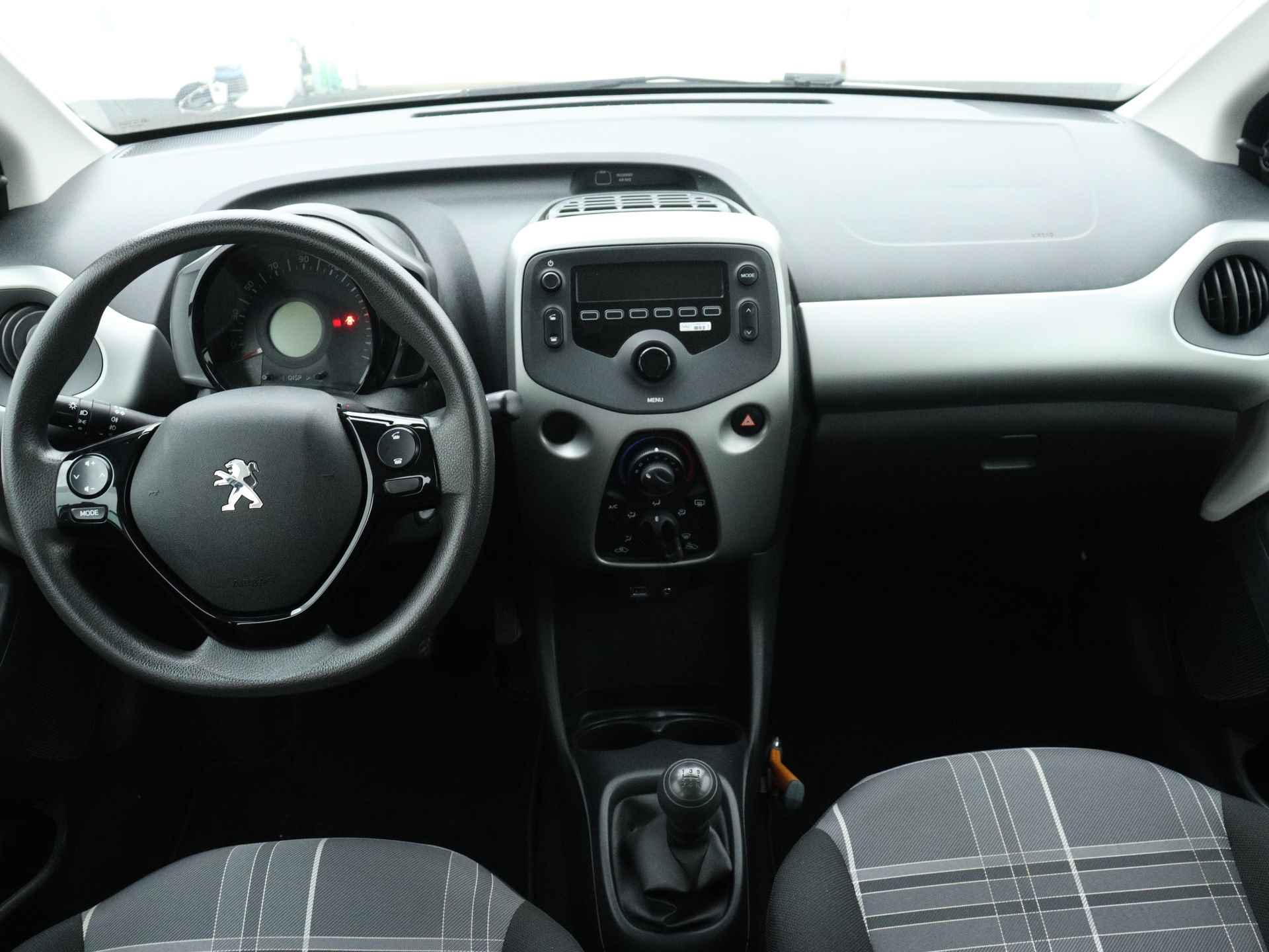 Peugeot 108 1.0 e-VTi Active | Airconditioning | Bluetooth met streaming | Elektr. raambediening | - 6/37