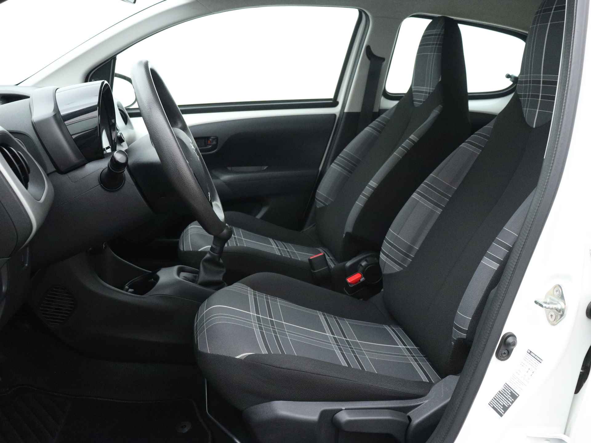 Peugeot 108 1.0 e-VTi Active | Airconditioning | Bluetooth met streaming | Elektr. raambediening | - 18/37