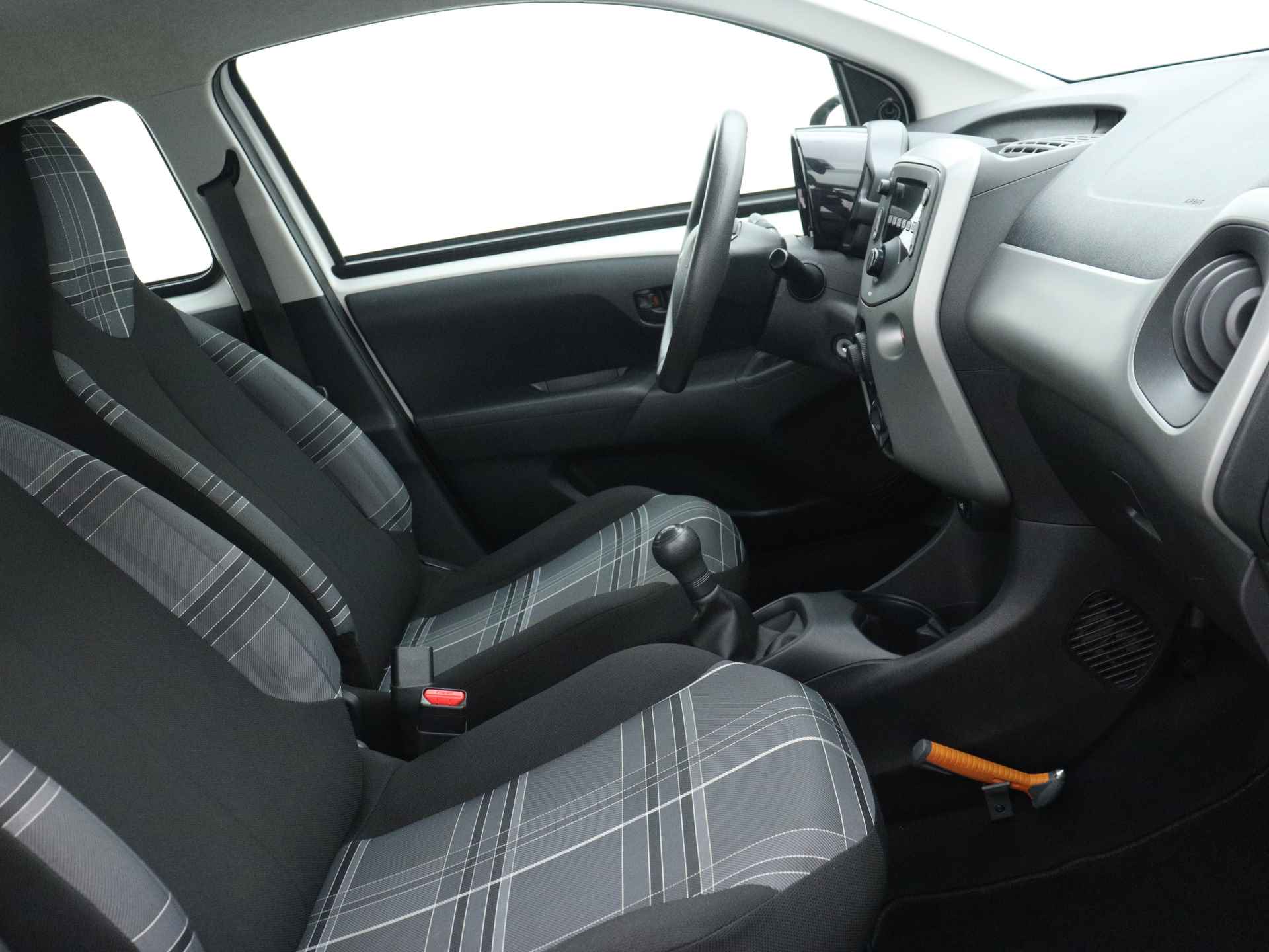 Peugeot 108 1.0 e-VTi Active | Airconditioning | Bluetooth met streaming | Elektr. raambediening | - 28/37