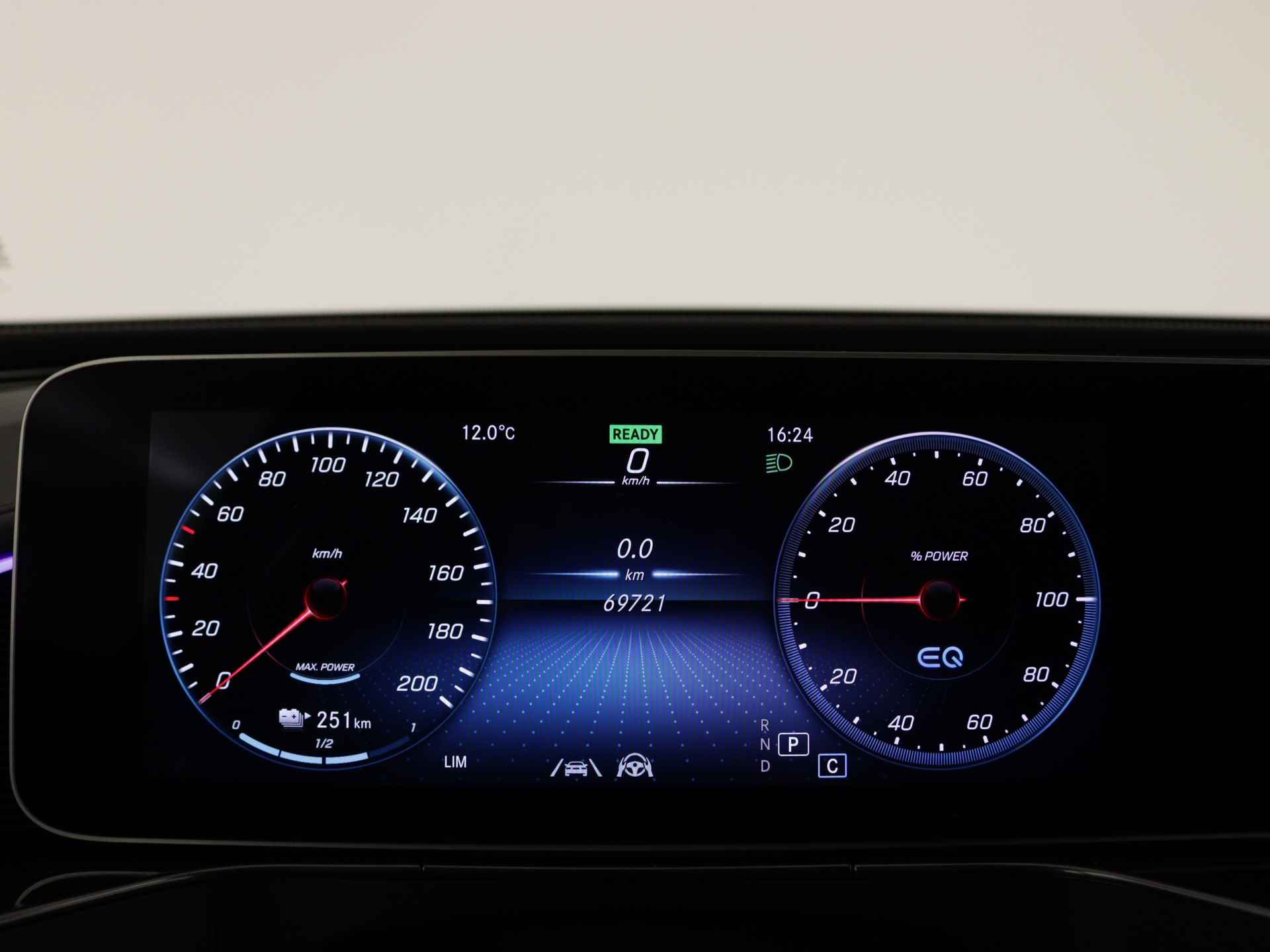Mercedes-Benz EQC 400 4MATIC Business Solution Luxury 80 kWh | Lichtmetalen velgen | Schuif/kanteldak | Navigatie | Parking support | Lederen bekleding | Inclusief 24 maanden MB Certified garantie voor europa | - 6/39