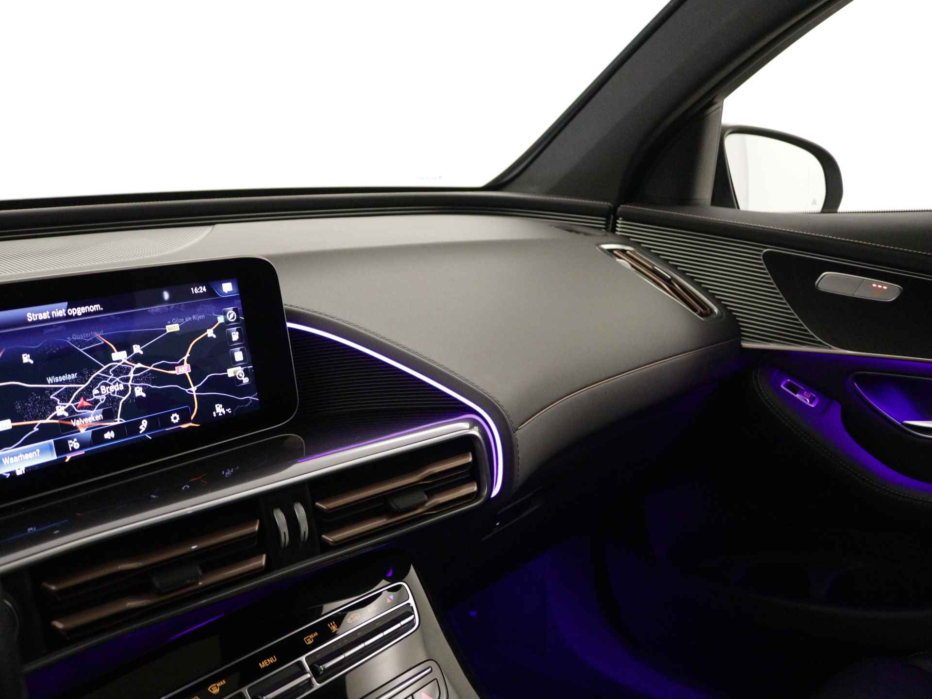 Mercedes-Benz EQC 400 4MATIC Business Solution Luxury 80 kWh | Lichtmetalen velgen | Schuif/kanteldak | Navigatie | Parking support | Lederen bekleding | Inclusief 24 maanden MB Certified garantie voor europa | - 7/39