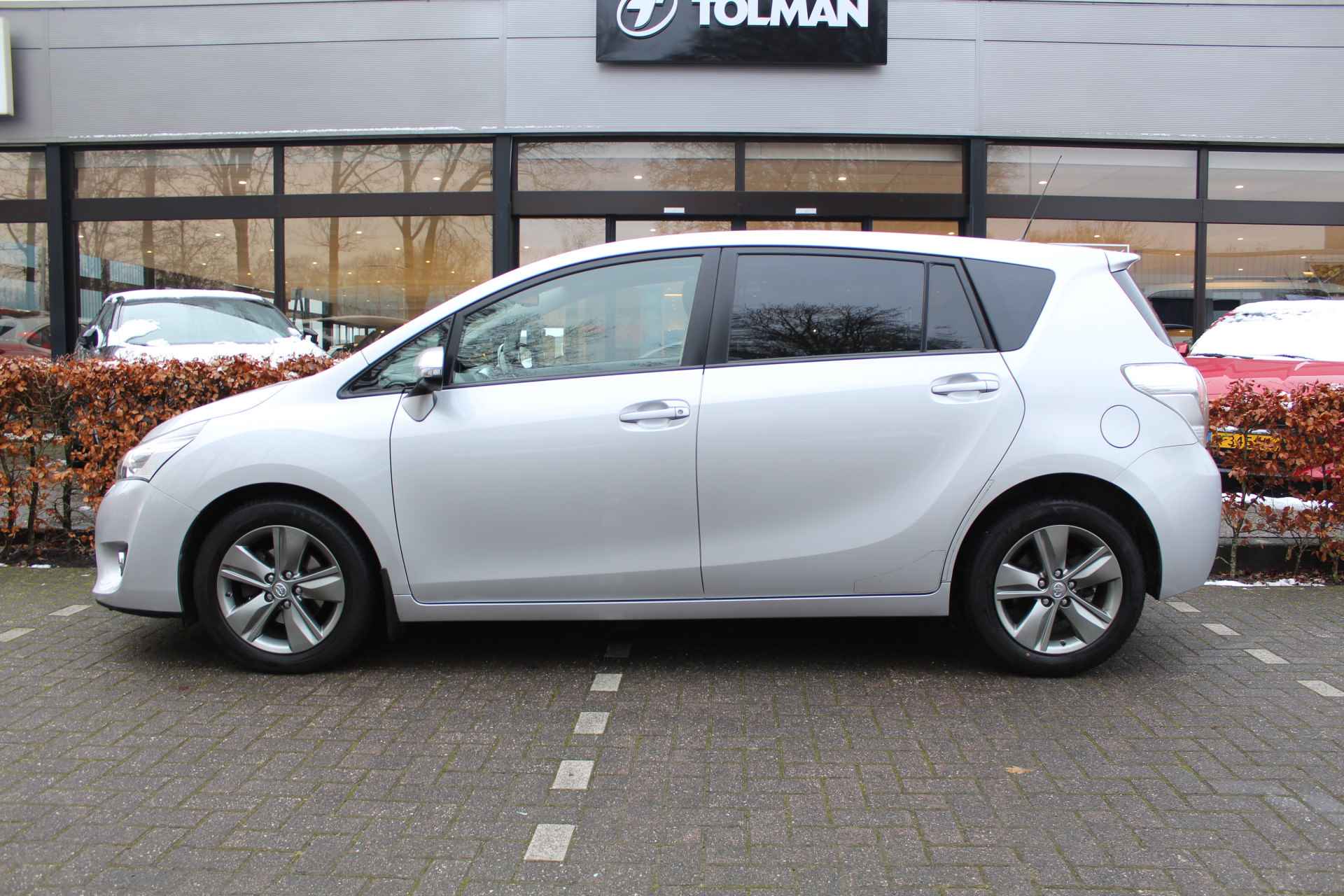 Toyota Verso 1.8 VVT-i Dynamic Bns Automaat | Rijklaar | Panoramadak | Trekhaak | Navi | Stoelverw. | Keyless | NL-auto - 3/29