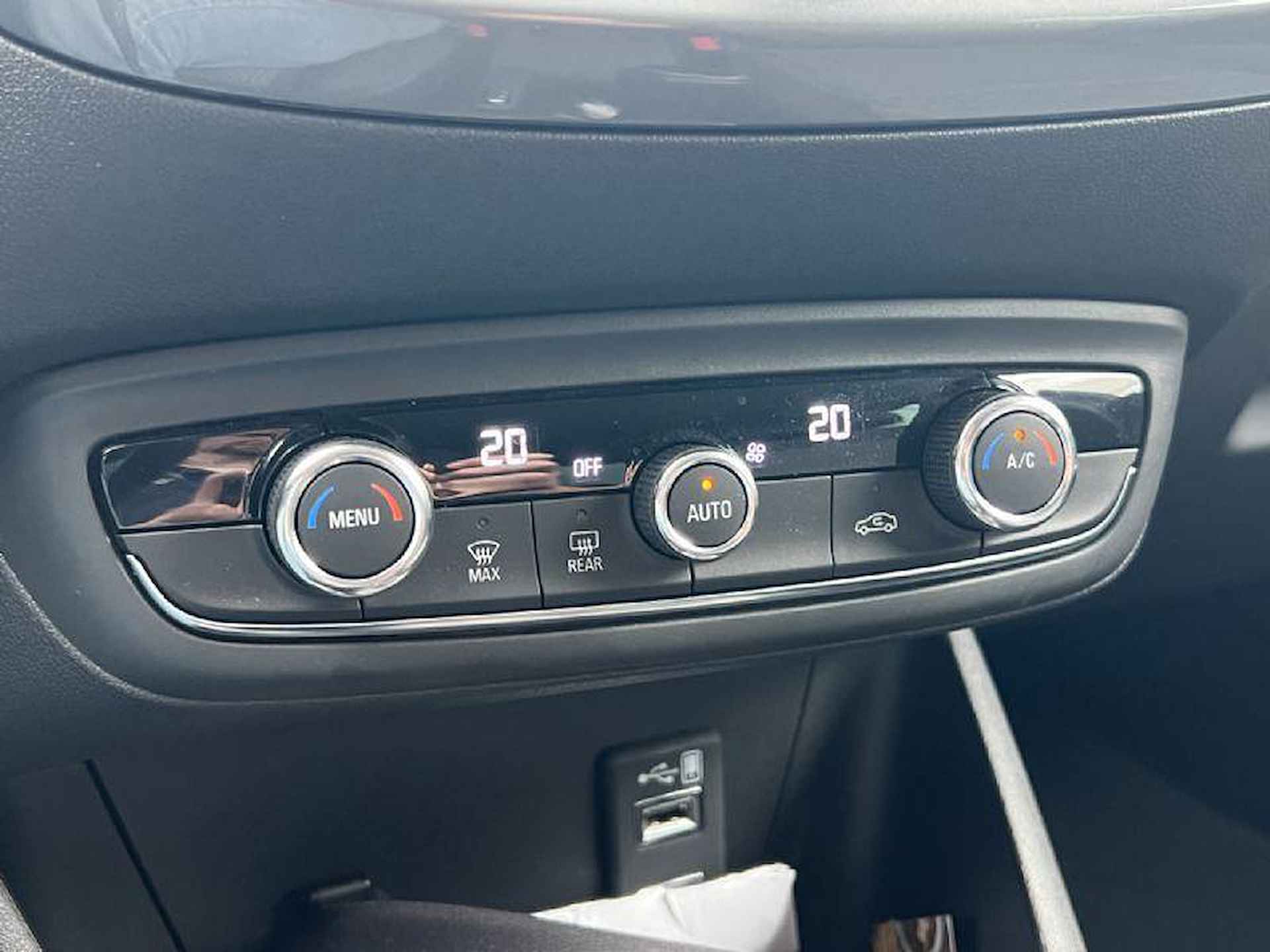 Opel Crossland 1.2 Turbo Elegance Automaat| NL-auto | Navigatie | Cruise Control | Automatische airco | - 7/18
