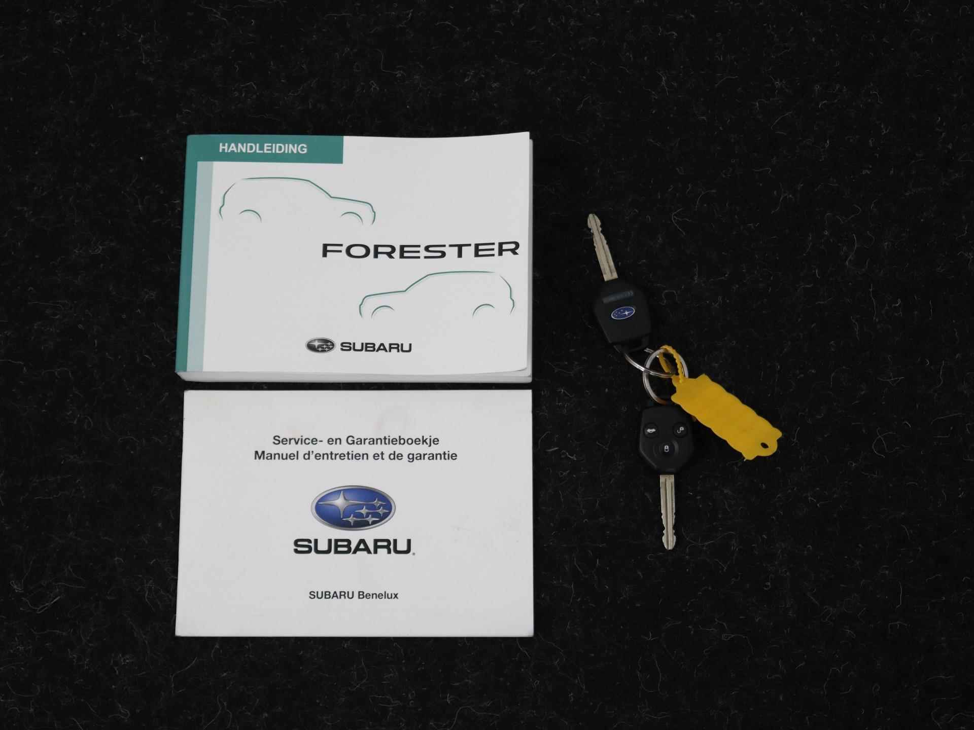 Subaru Forester 2.0 Luxury | Panoramadak | Verwarmbare voorstoelen | Trekhaak - 11/20